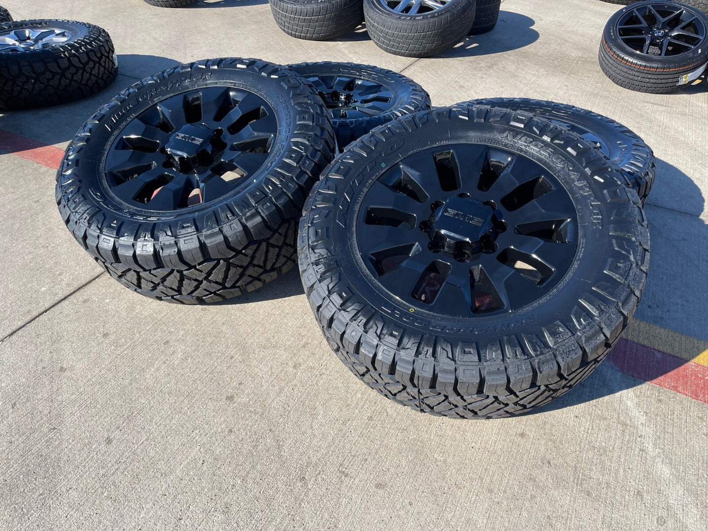 20" GMC Sierra Chevy Silverado 2500 3500 OEM 5960 5947 wheels rims NEW 35"
