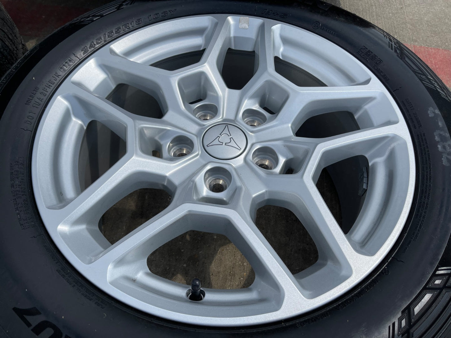 18" Dodge Charger DAYTONA Challenger EV OEM wheels rims tires