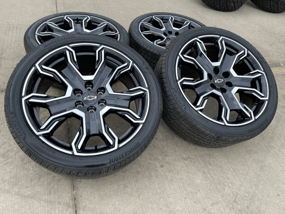 24" Chevy Tahoe Silverado OEM High Country wheels rims 2025 2026 2027 NEW