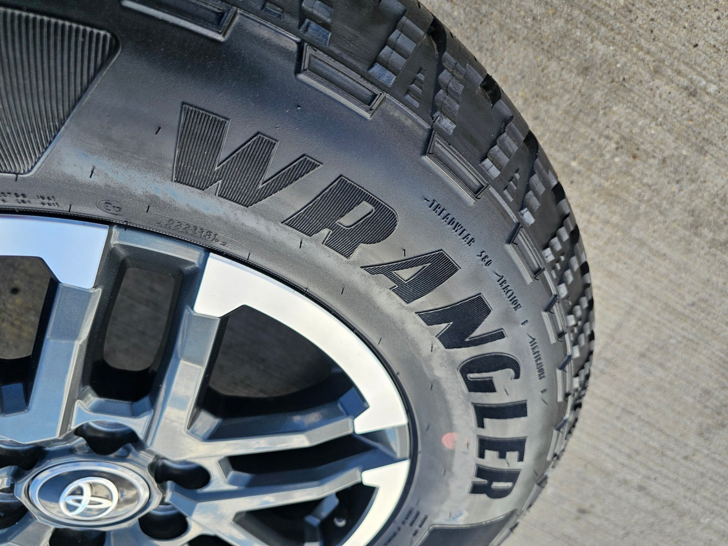 18" Toyota Tacoma 4Runner TRD OEM 10641 wheels rims 2024 2025 2026 NEW GOODYEAR