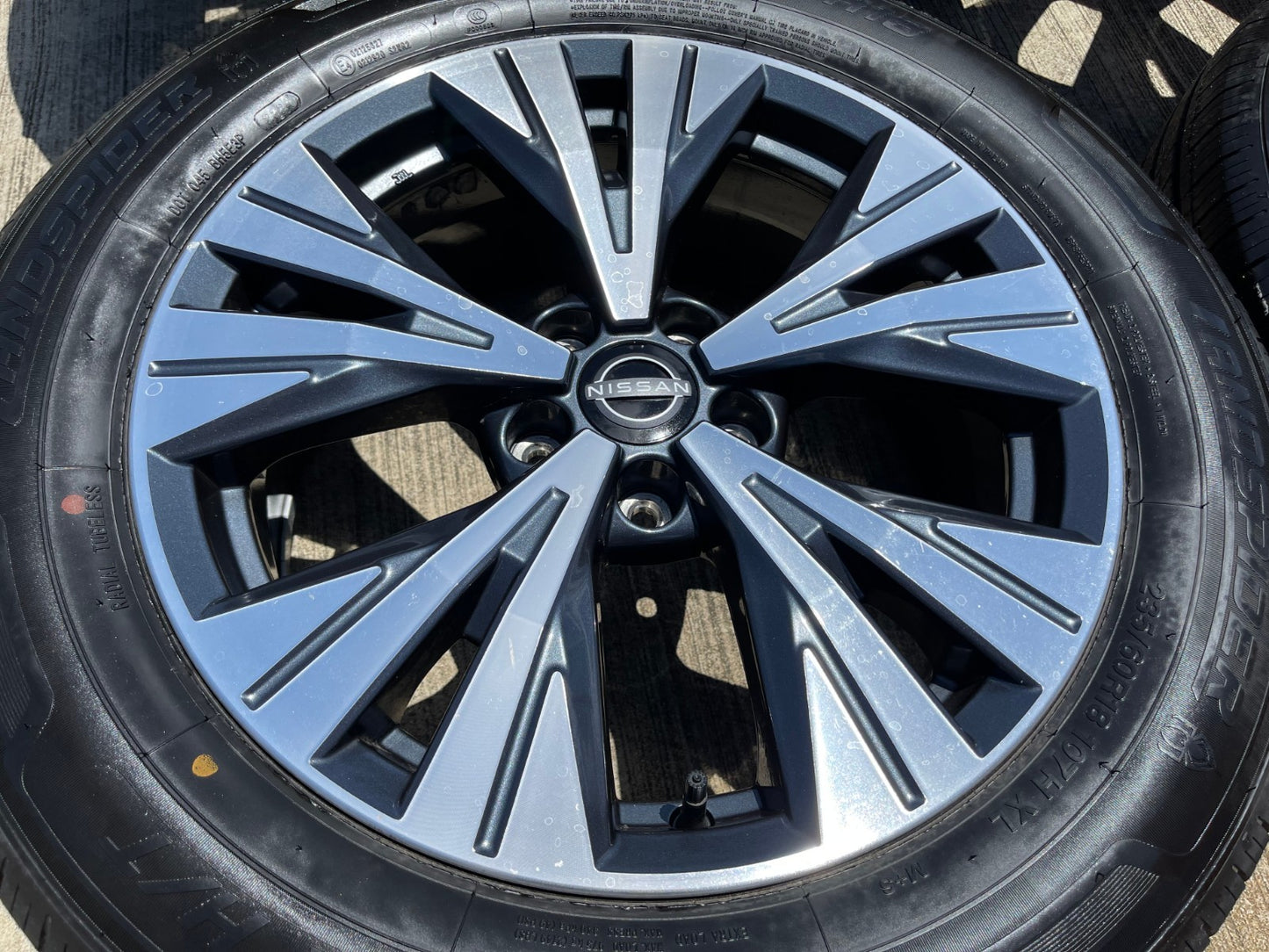 18" Nissan Murano Pathfinder FX35 FX45 QX60 OEM 62828 wheels rims 2023 2024 2025