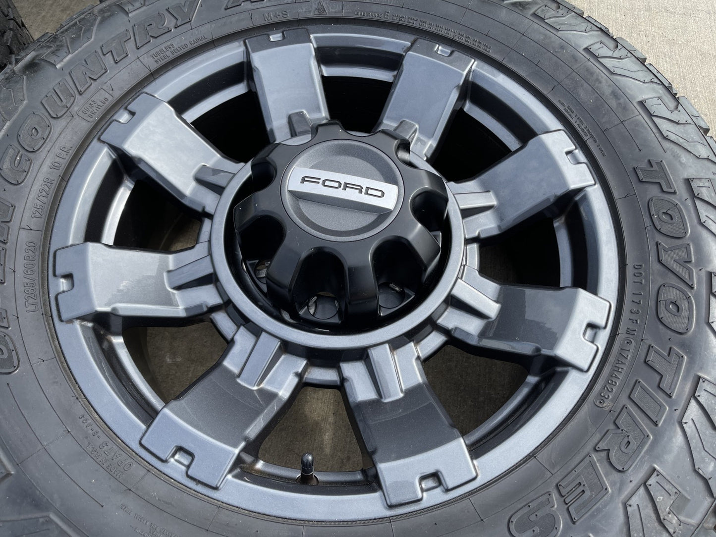 20" Ford F-250 F-350 OEM 10296 10485 Lariat wheels rims 2023 2024 2025 2026 TOYO