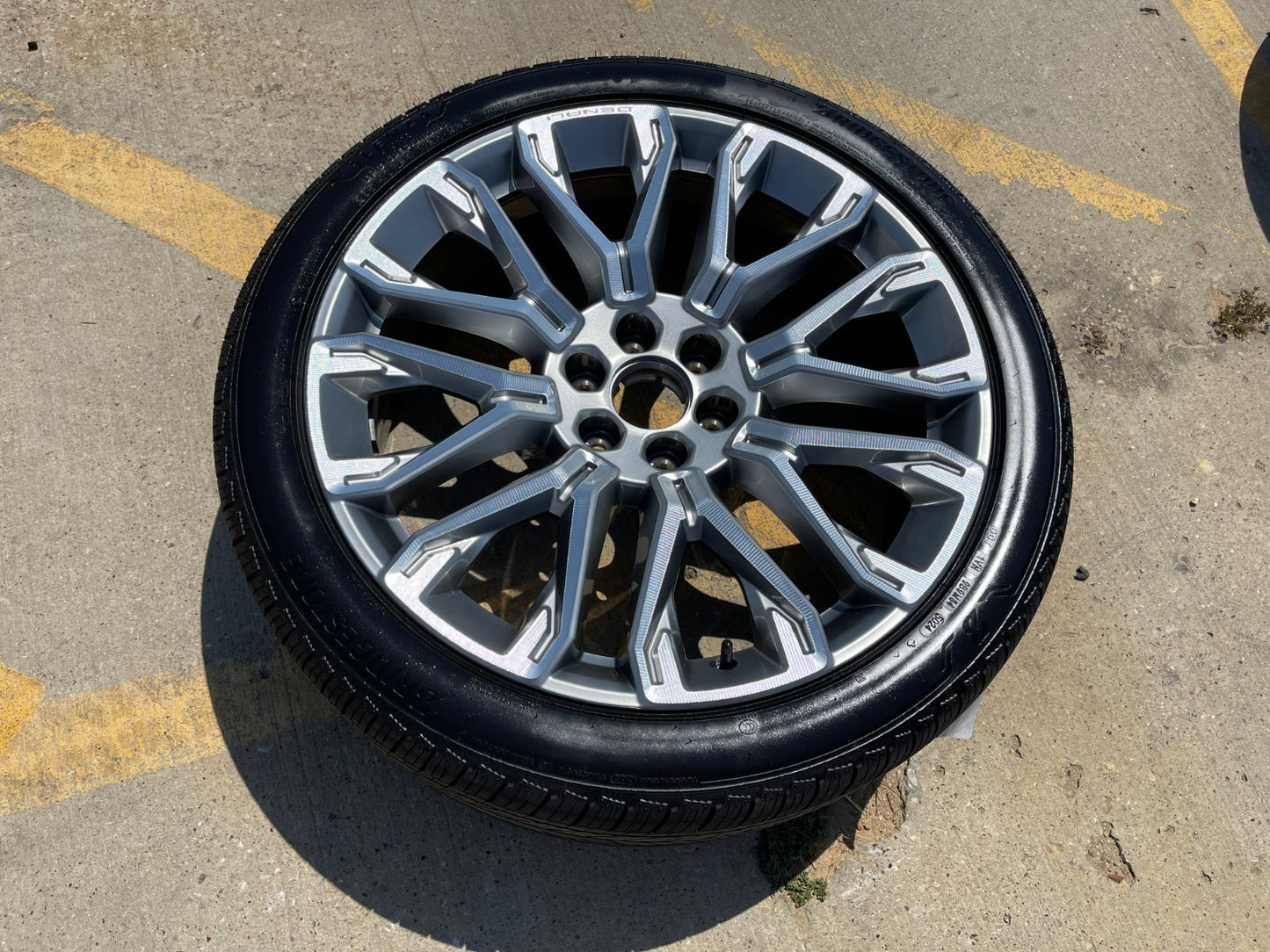 24" GMC Yukon Sierra Denali Chevy Tahoe LTZ OEM 10067 wheel rim 2026 2027