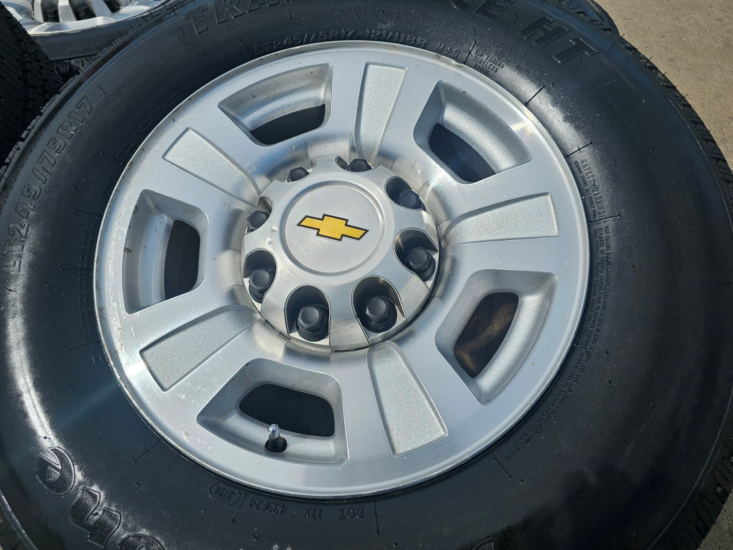 17" Chevy Silverado GMC Sierra 2500 3500 wheels 5298 rims 8x165 8x6.5