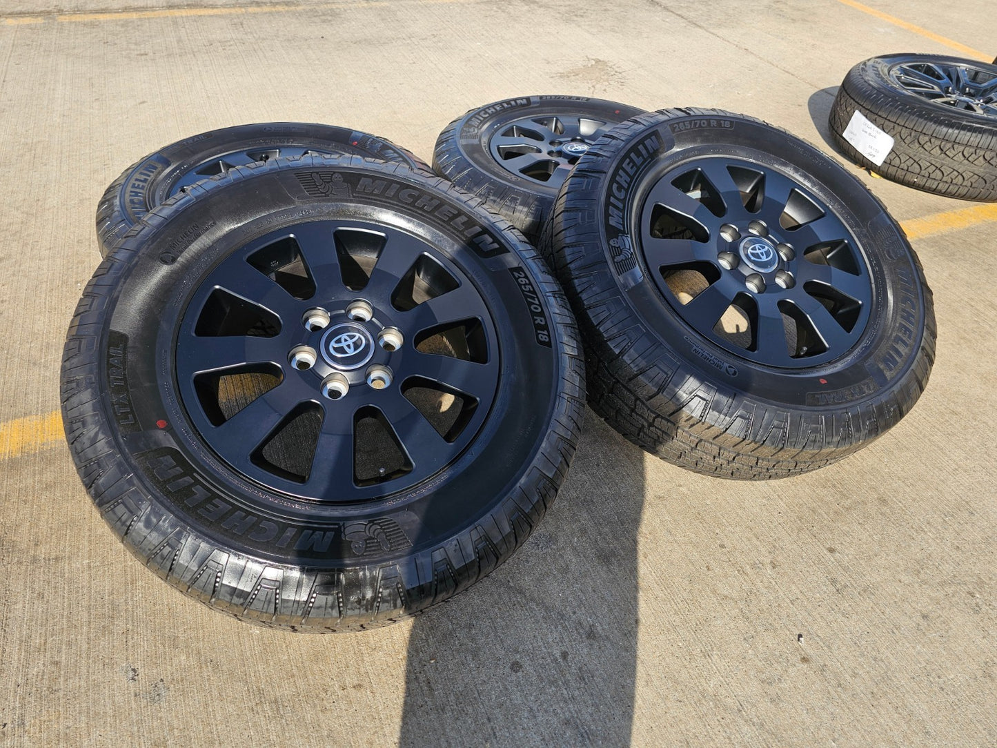 18" Toyota Land Cruiser OEM wheels rims 95952 Tundra Sequoia MICHELIN NEW