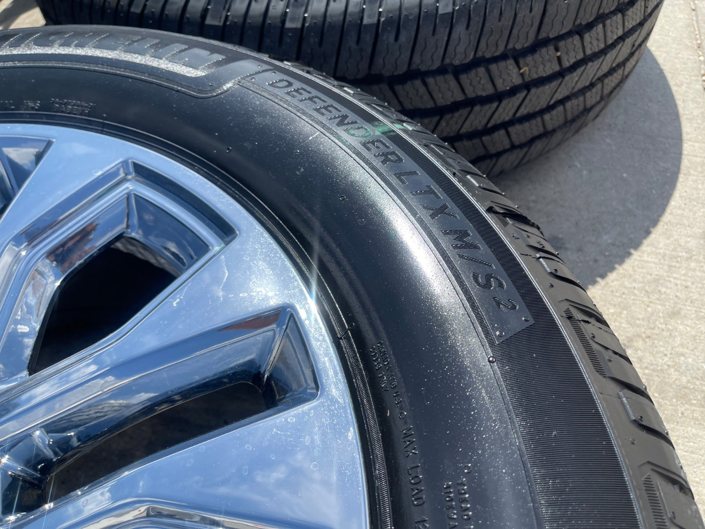 (1) 20" Ford F-150 LARIAT OEM 10619 CHROME rim wheel Expedition 2025 2026 2027
