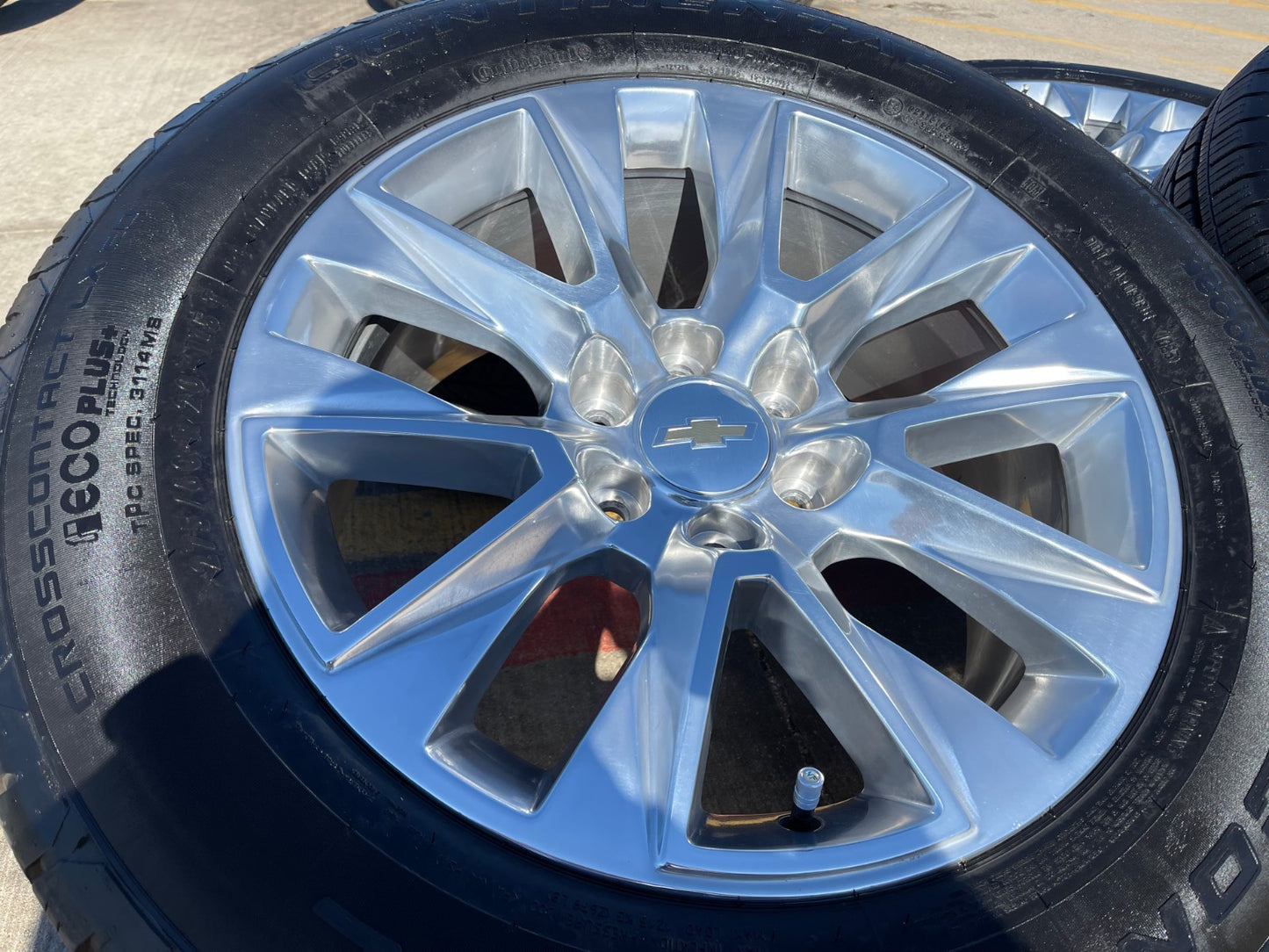 20" Chevy Tahoe Silverado LTZ 5920 OEM wheels rims Yukon 2025 2026 CONTINENTAL