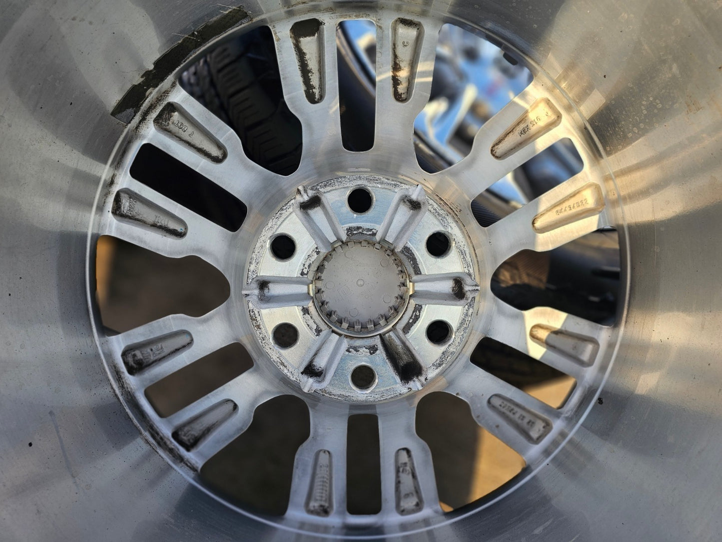 20" GMC Yukon Sierra Tahoe Silverado OEM 2120 14024 wheels rims tires