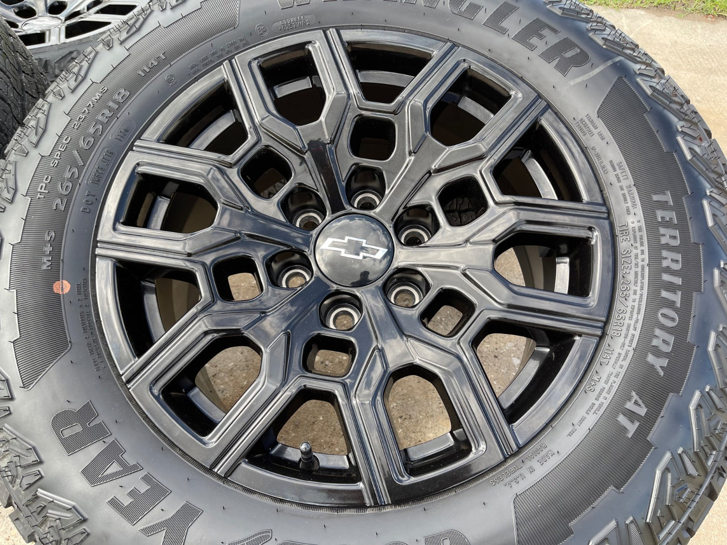 18" GMC Sierra Canyon Chevy Tahoe Colorado OEM 14097 wheels rims 2024 2025 2026