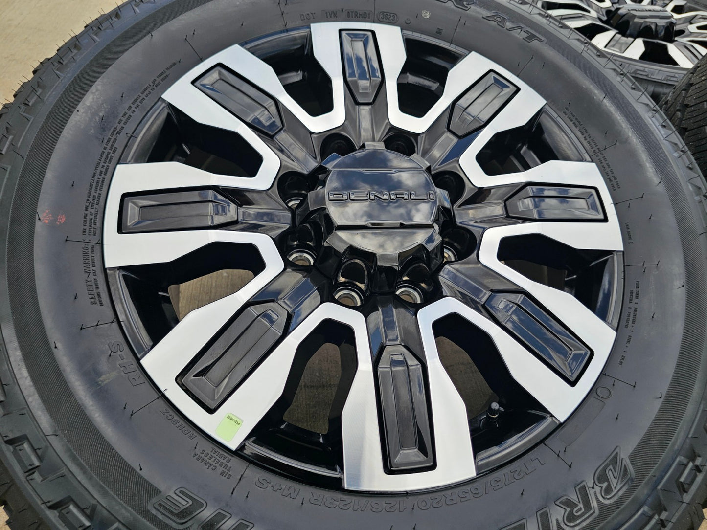 20" GMC Sierra DENALI 2500 3500 OEM wheels rims 5958 14138 Chevy DUELER A/T