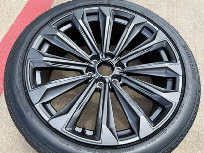 (1) 24" Cadillac Escalade V OEM 84949597 wheel rim tire 2025 2026 2027