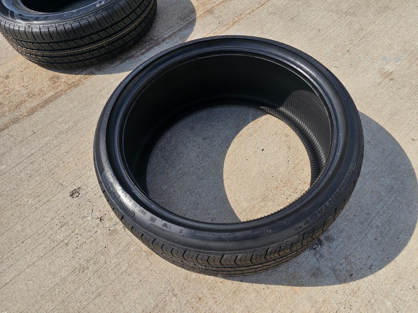 (1) 265/35/21 Continental Pro Contact RX tire XL 101H NEW