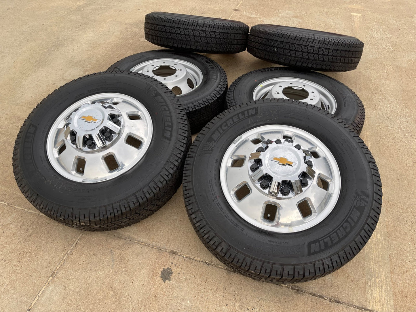 18" Chevy Silverado GMC Sierra 3500 Dually rims wheels OEM 14127 14129 SET NEW