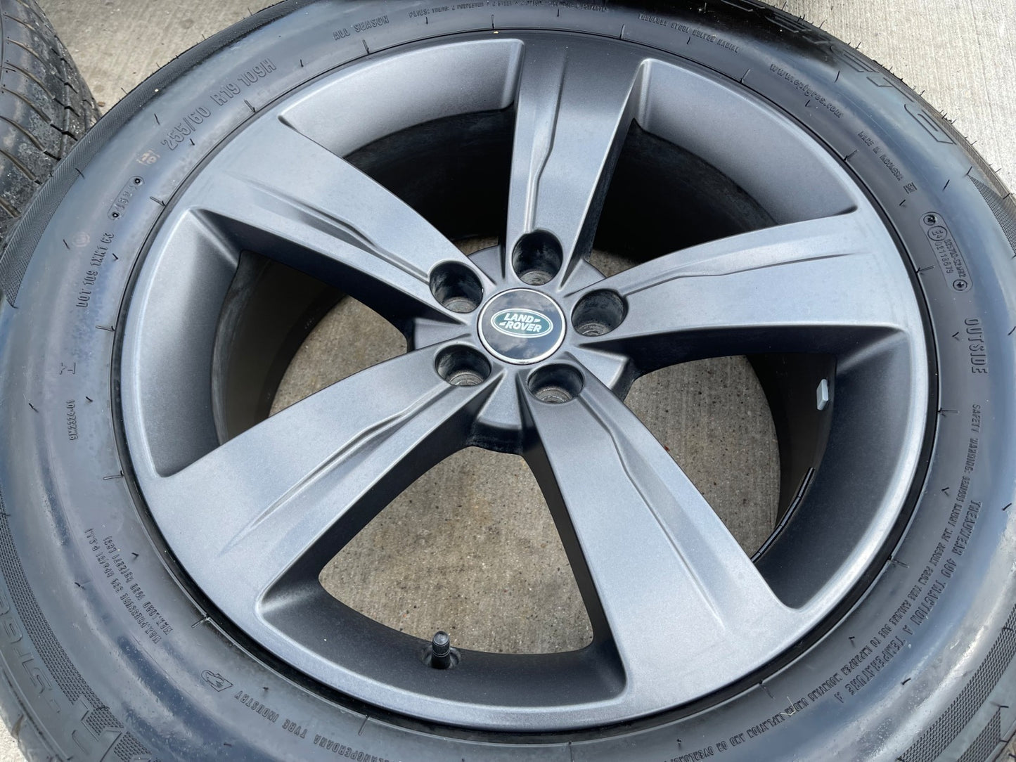 19" Land Rover Velar Sport OEM GRAY wheels rims Evoque 72300