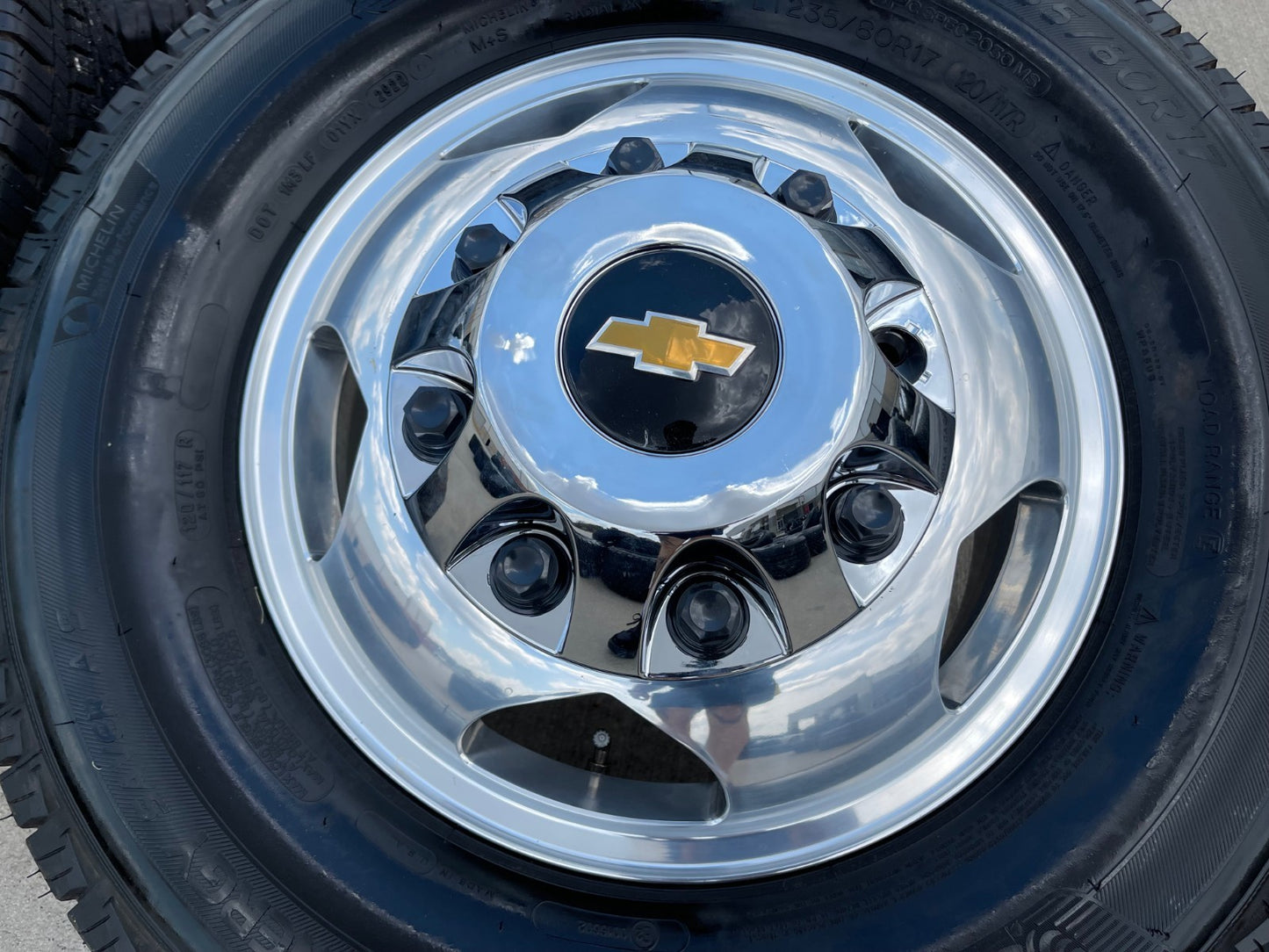 17" Chevy Silverado GMC Sierra 3500 Dually rims wheels OEM 5519 5520 NEW