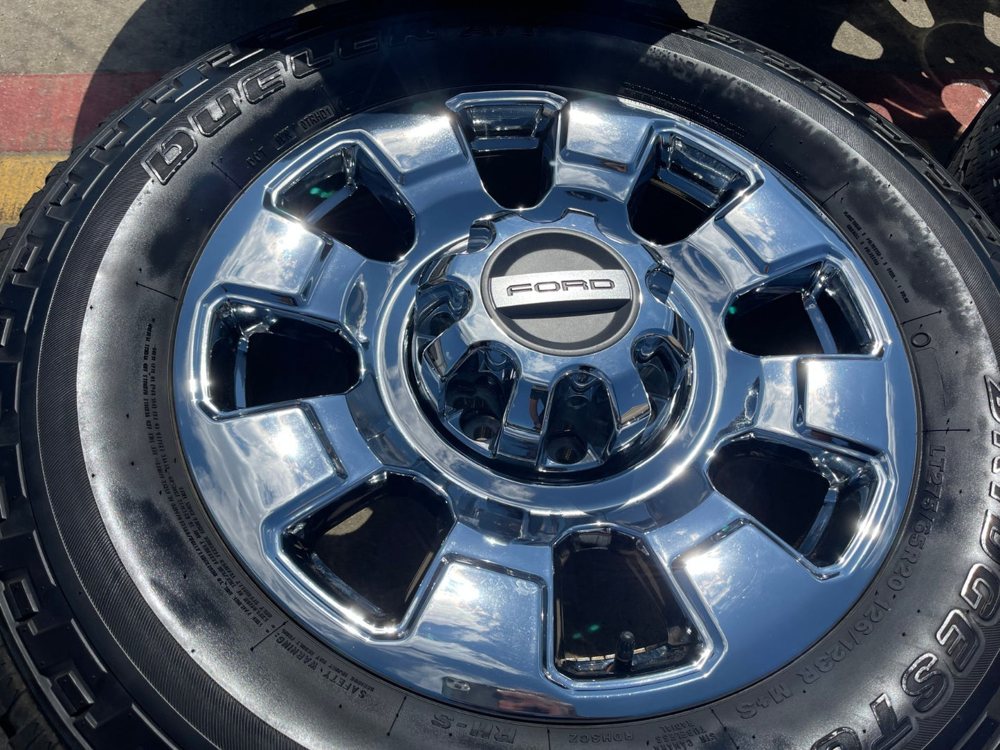 20" Ford F-250 F-350 OEM 10295 25085 10552 chrome Lariat wheels rims tires