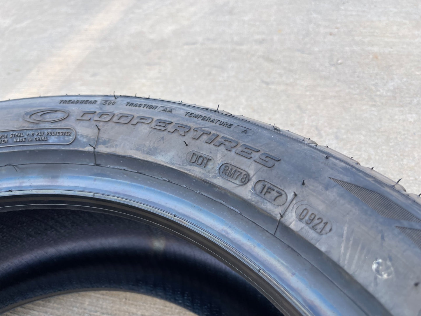 225/50/18 Cooper Zeon RS3-G1 tire 225/50R18 95W M+S NEW