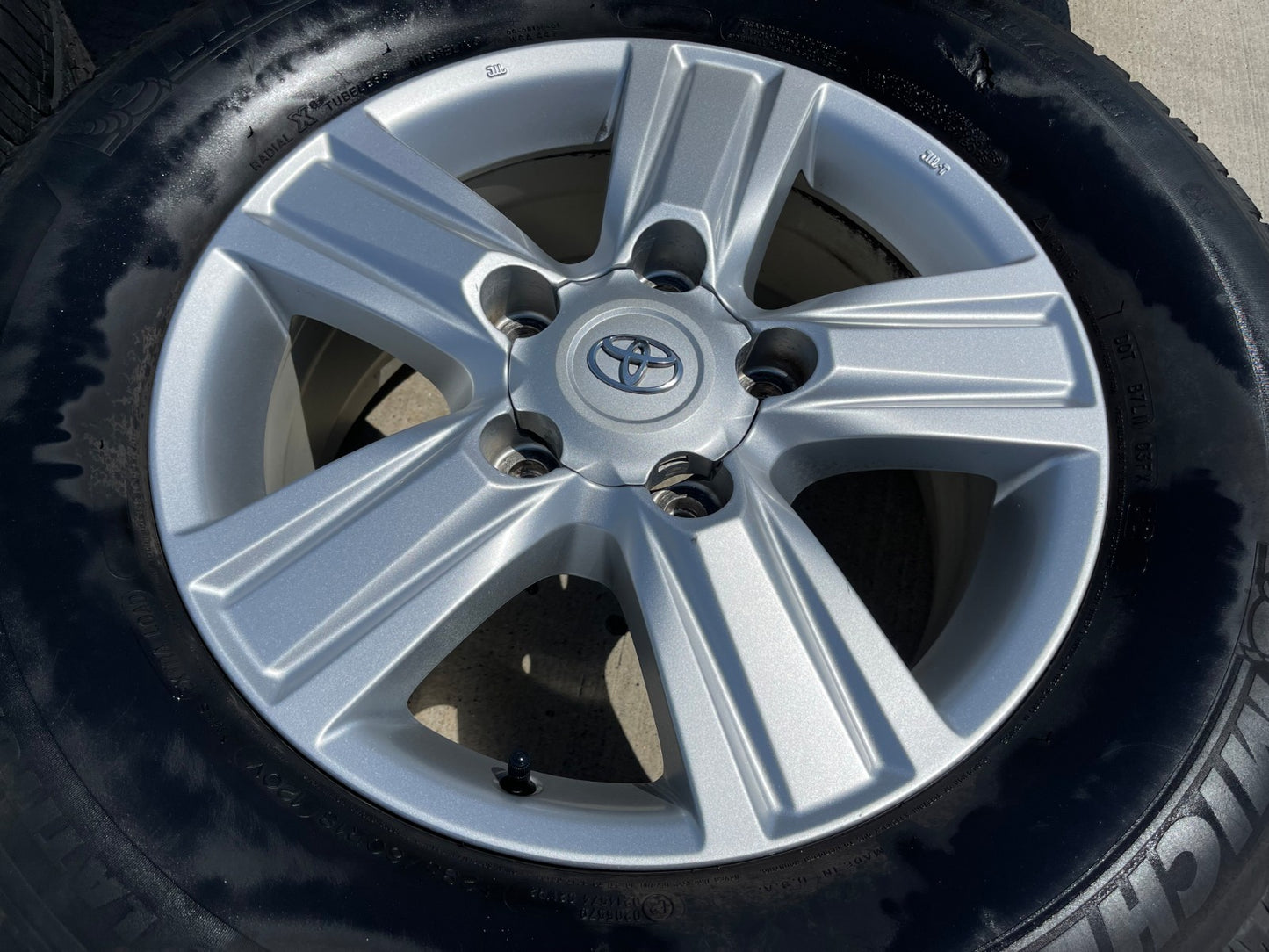 18" Toyota Land Cruiser Tundra Sequoia TRD OEM 69618 wheels rims 5x150 MICHELIN