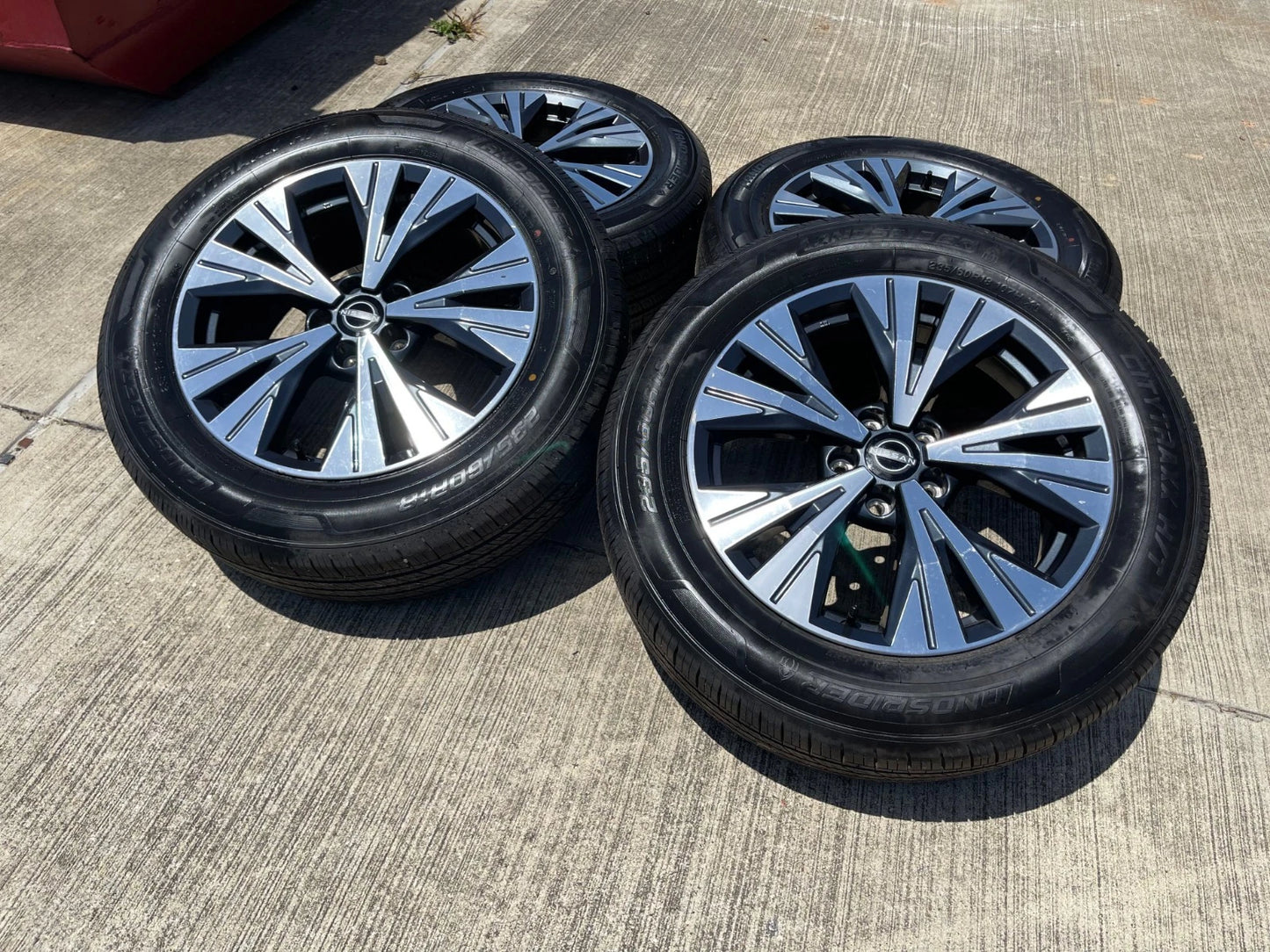 18" Nissan Murano Pathfinder FX35 FX45 QX60 OEM 62828 wheels rims 2023 2024 2025