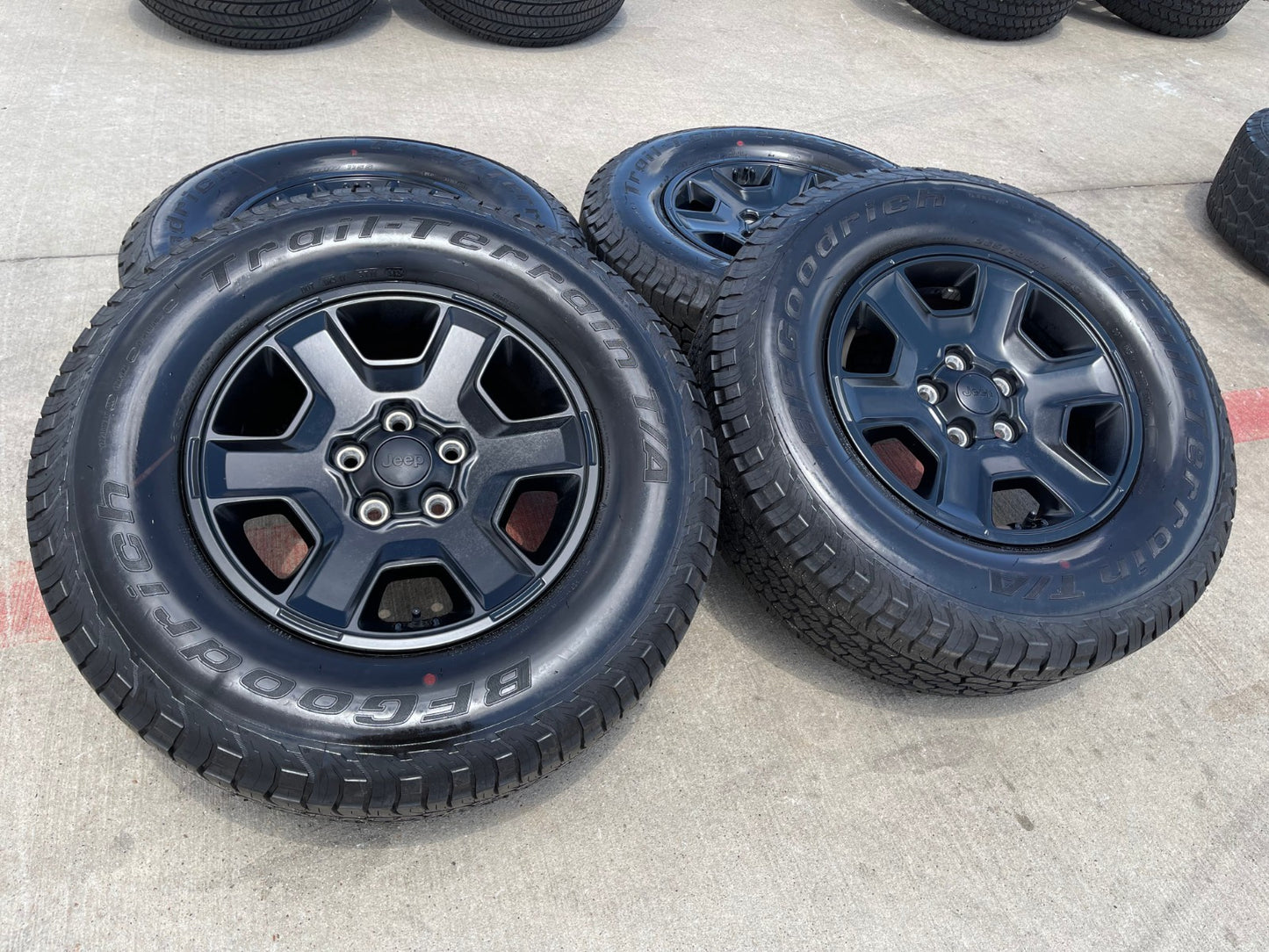 17" Jeep Wrangler Rubicon OEM 9260 wheels rims Gladiator tires BFG A/T NEW