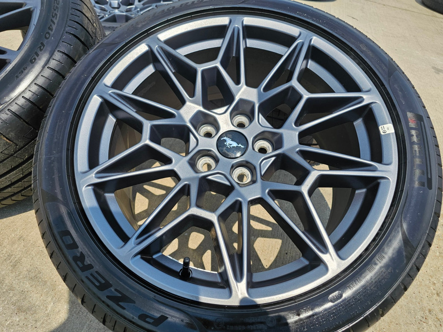 19" Ford Mustang GT Performance Track Pack OEM wheels rims 2025 2026 TPMS NEW