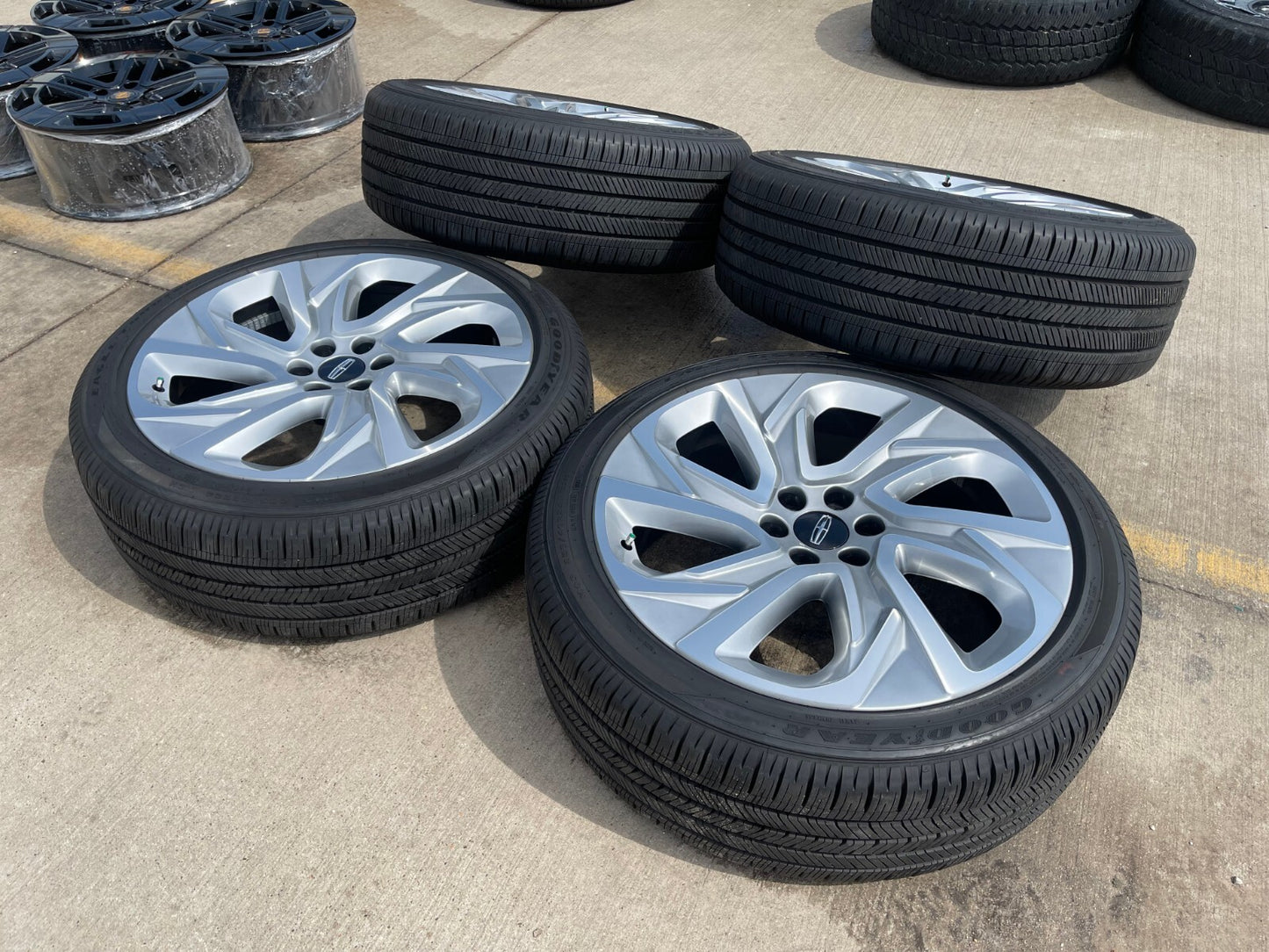 24" Lincoln Navigator OEM rims wheels Ford F-150 Expedition 2024 2025 2026 NEW