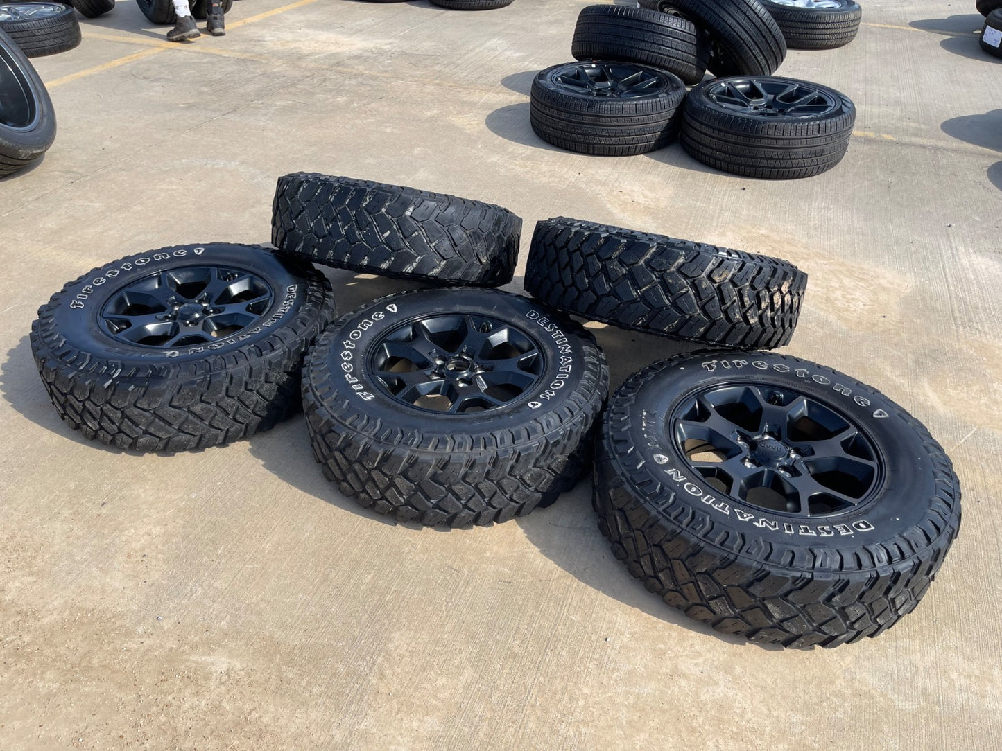 17" Jeep Wrangler Rubicon OEM 9218 wheels rims Gladiator FIRESTONE M/T2
