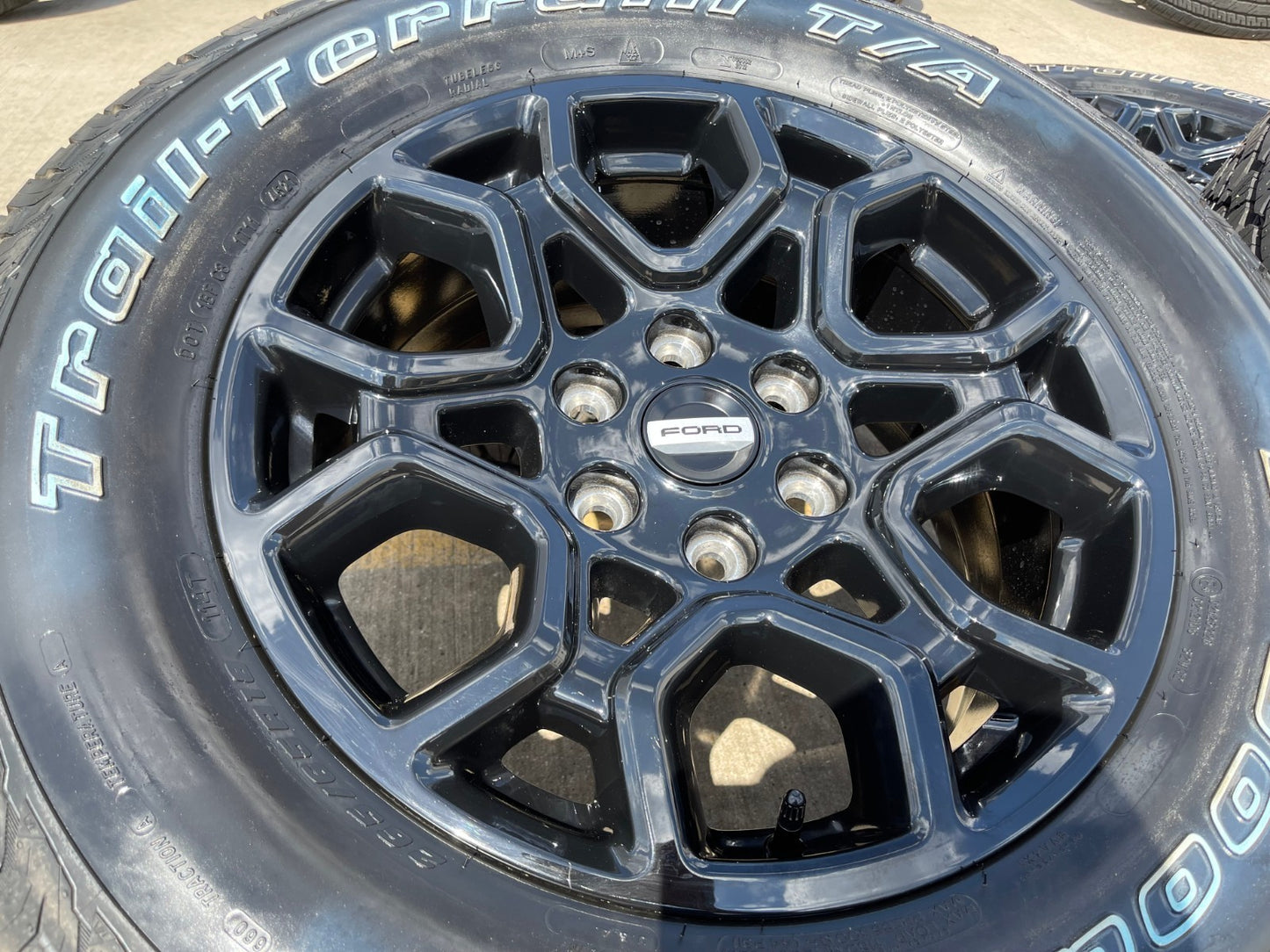 18" Ford F-150 OEM rims wheels 95049 10340 Expedition BFG