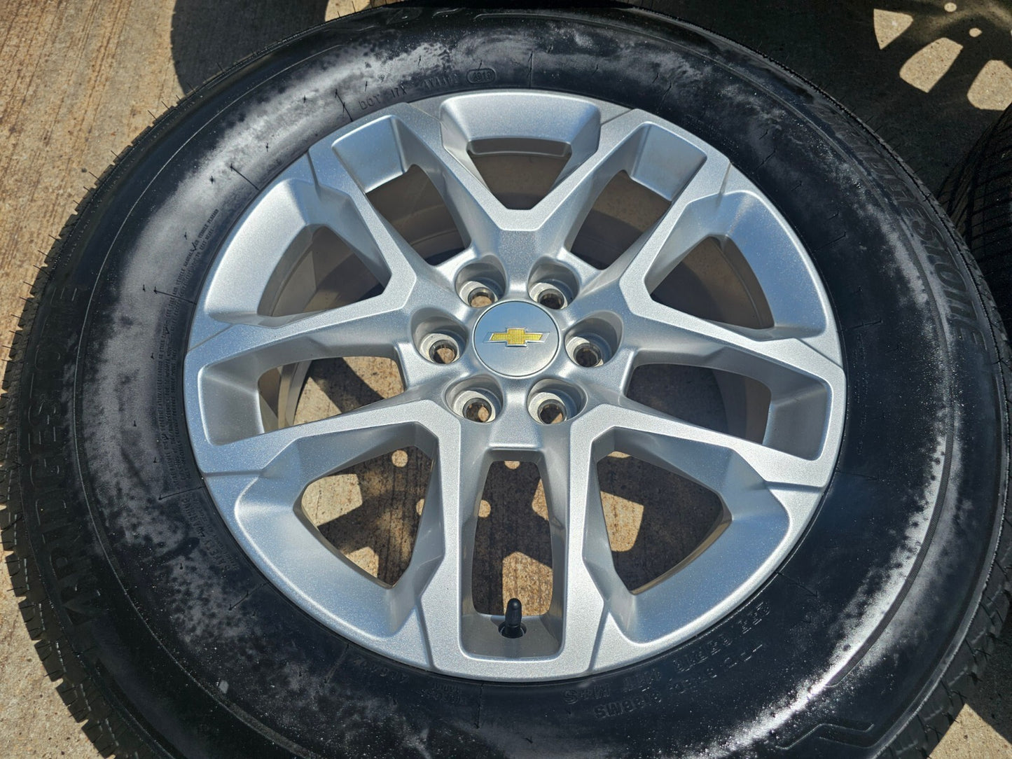 18" Chevy Traverse Blazer GMC Acadia OEM 5843 5844 wheels rims tires