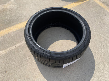 (1) 305/30/21 Pirelli P Zero tire 110Y M+S 305/30r21 NA1 NEW TAKE OFF!