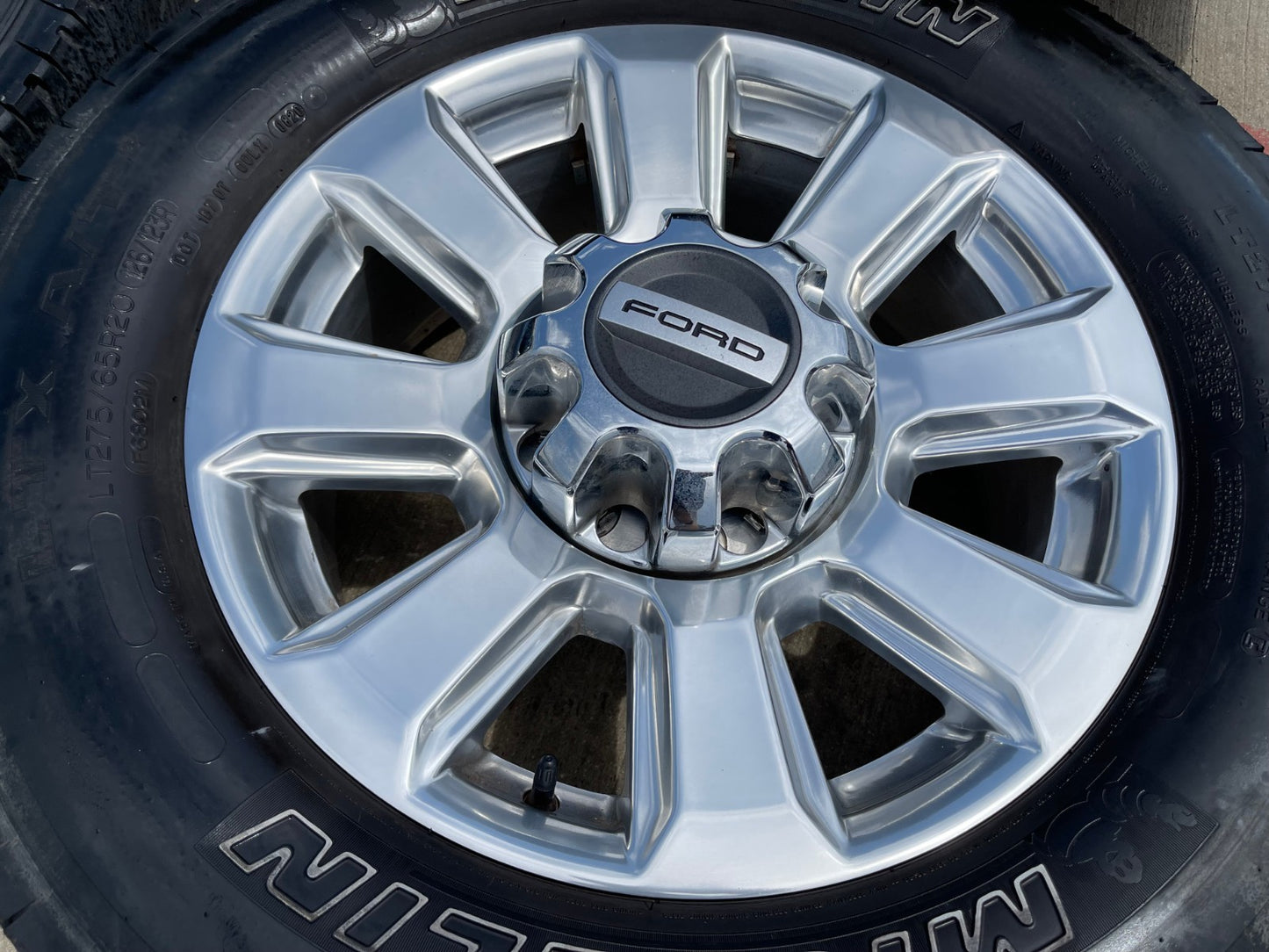 20" Ford F-250 F-350 Platinum OEM rims wheels 10103 tires MICHELIN A/T2