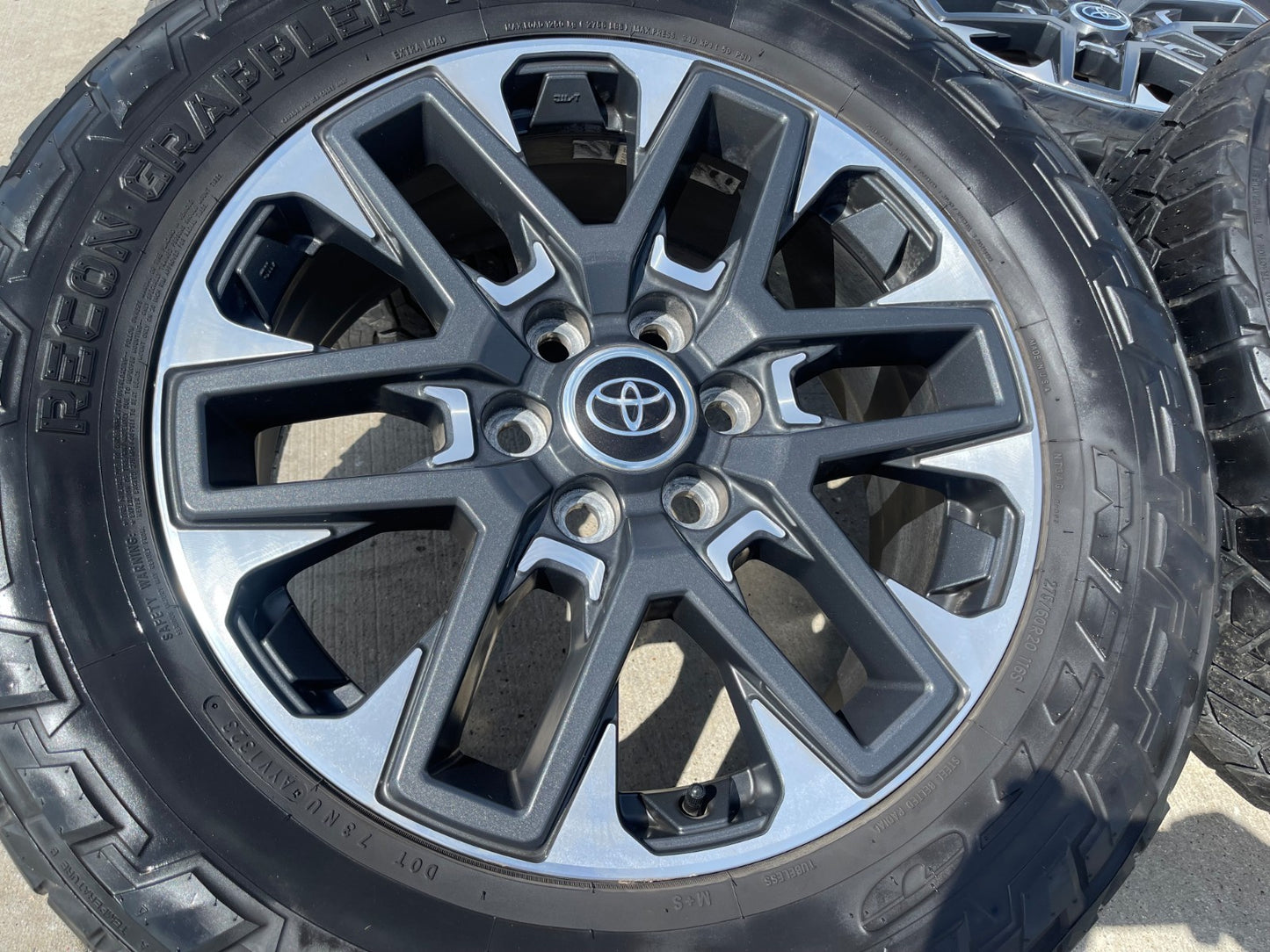 20" Toyota Tundra TRD wheels rims OEM TSS # 75276 95295 Sequoia SET NITRO 33"