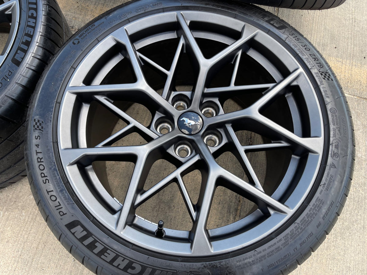19" 19x10.5 19x11 Ford Mustang GT Track Pack PREFORMANCE OEM wheels rim MICHELIN