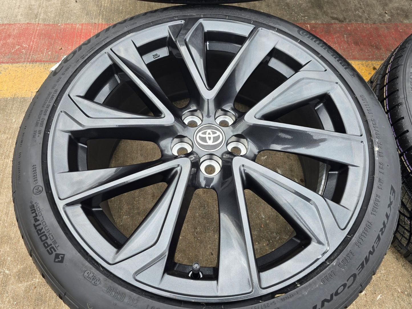 18" Toyota Corolla S OEM wheels rims 75236 86 2024 2025 2026 CONTINENTAL NEW