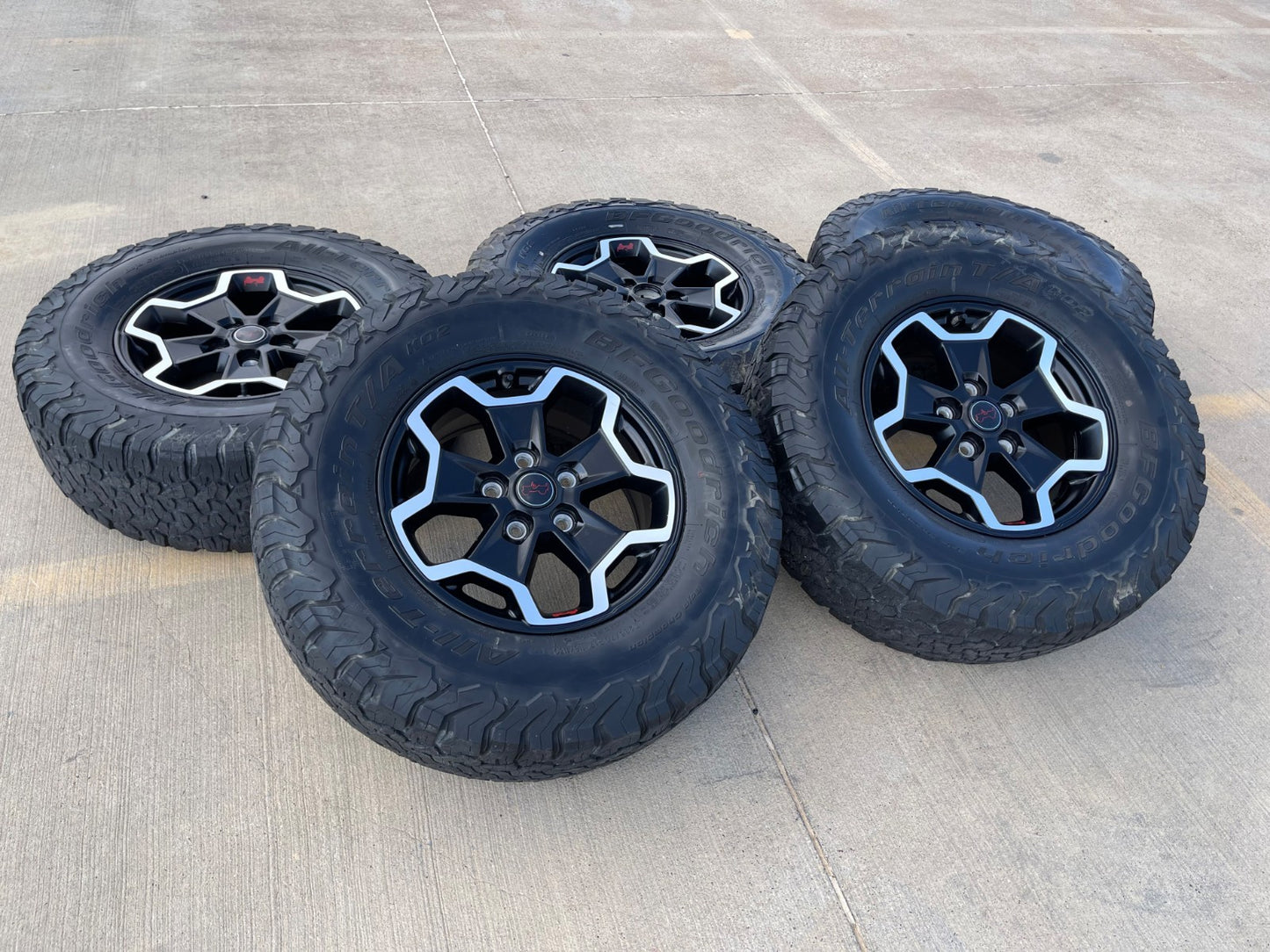 17" Jeep Wrangler RUBICON OEM wheels rims tires 9237 SET black BFG 33"