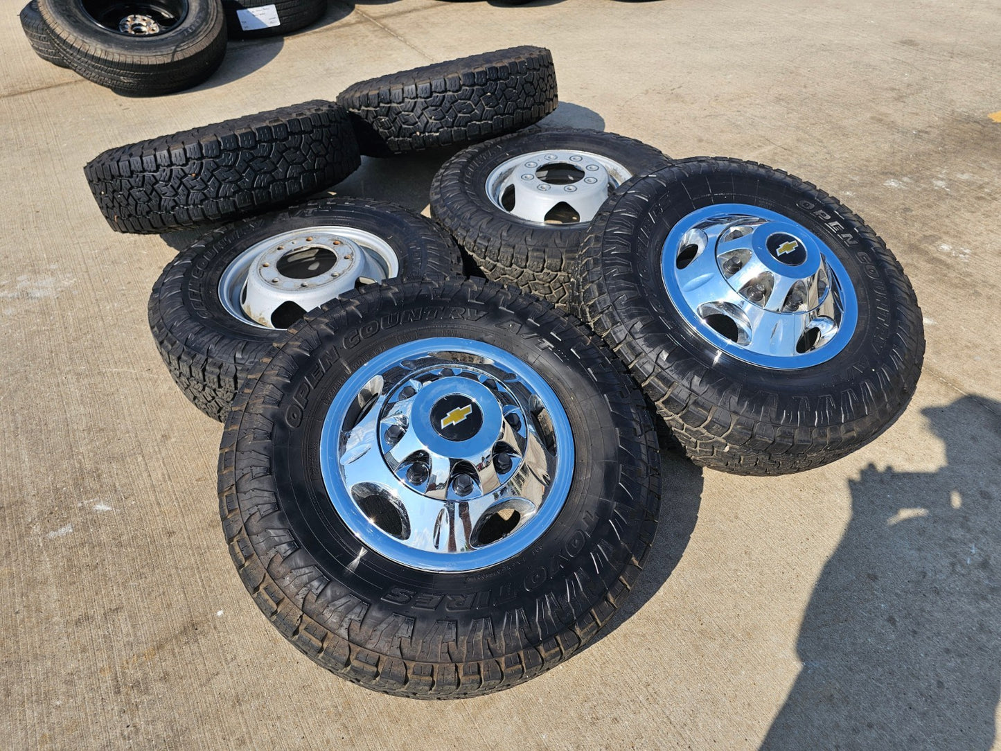 17" Chevy Silverado GMC Sierra 3500 Dually simulator rims wheels OEM 8094 TOYO