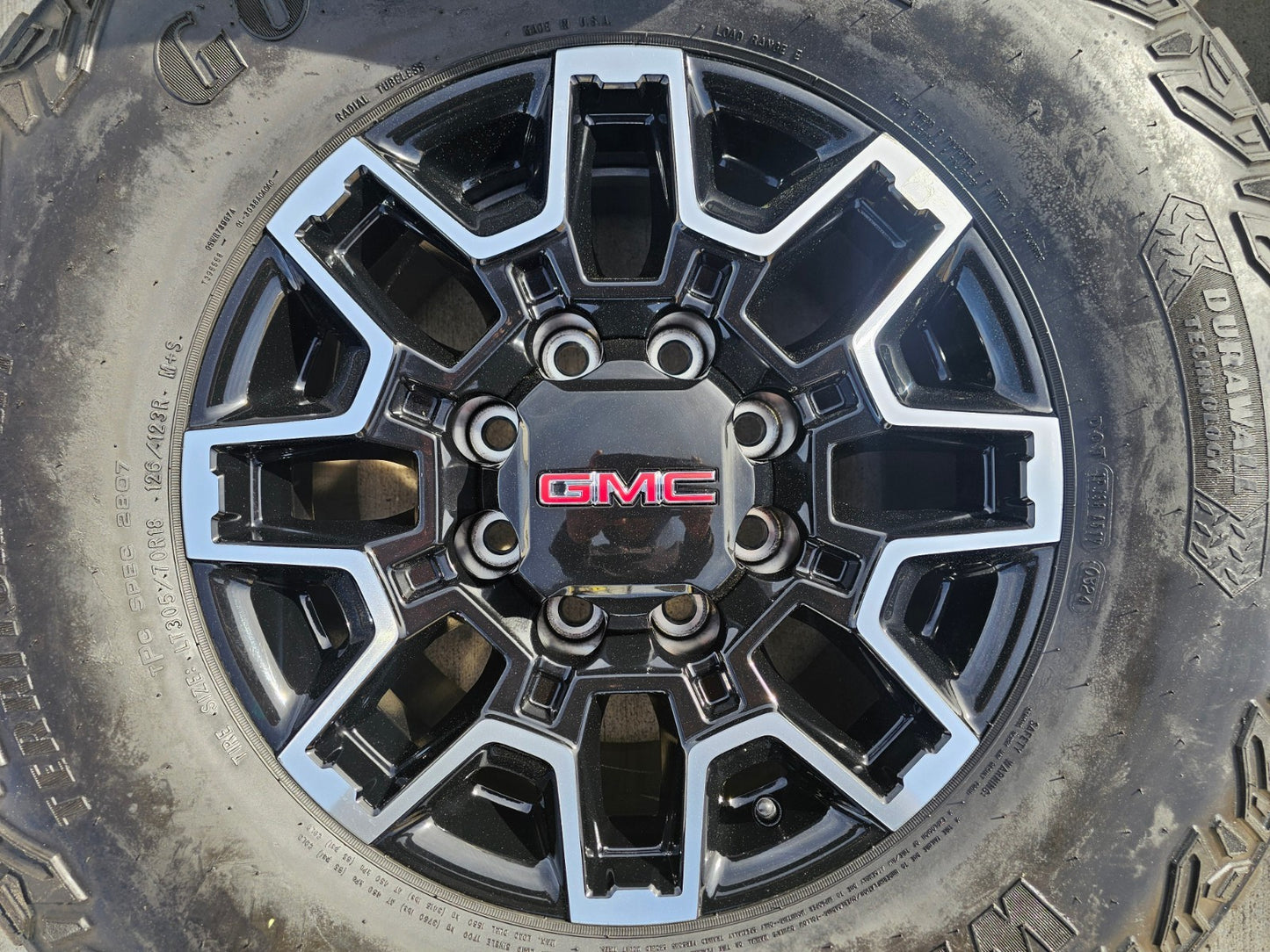18" GMC Sierra AT4X Chevy Trail Boss 2500 OEM 14136 wheels rims GOODYEAR 35"