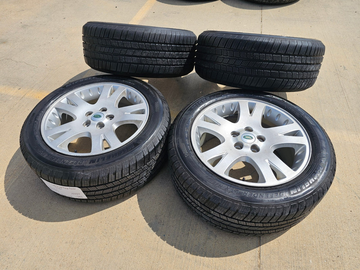 19" Land Rover DEFENDER Range Rover OEM 72195 wheels rims 2025 2026 2027 SET