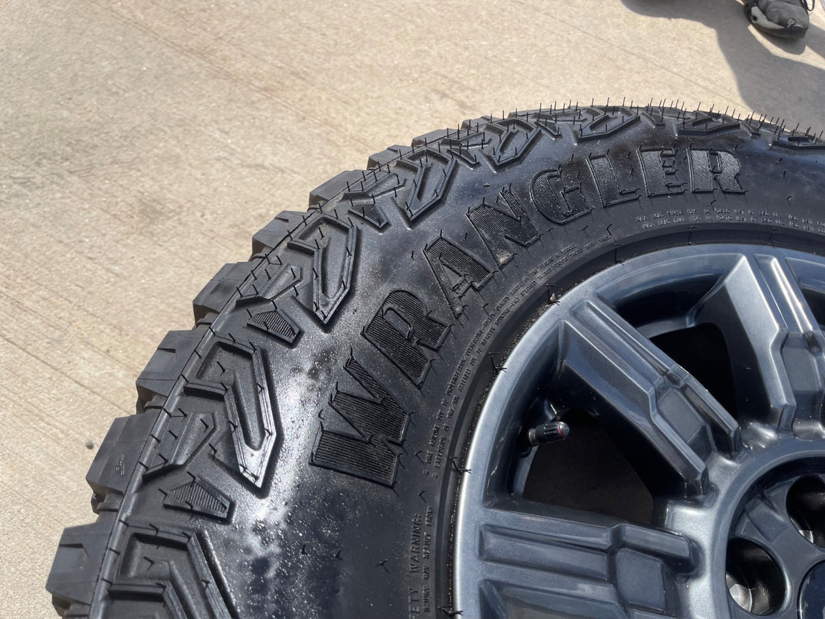 18" GMC Sierra AT4X Chevy Silverado OEM 14131 95718 wheel rim GOODYEAR NEW