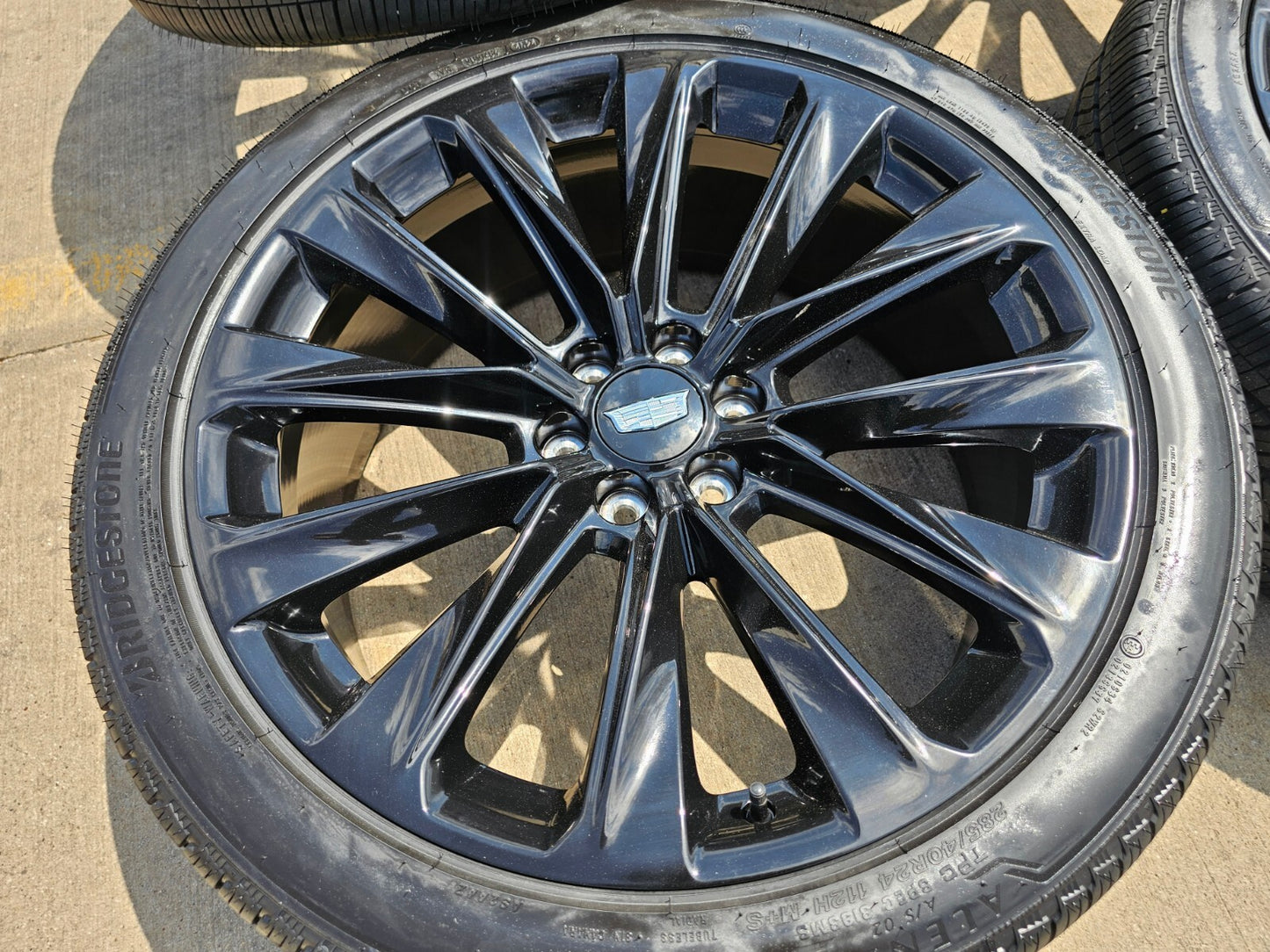 24" Cadillac Escalade V OEM ONYX wheels rims 2022 2023 2024 2025 2026 NEW
