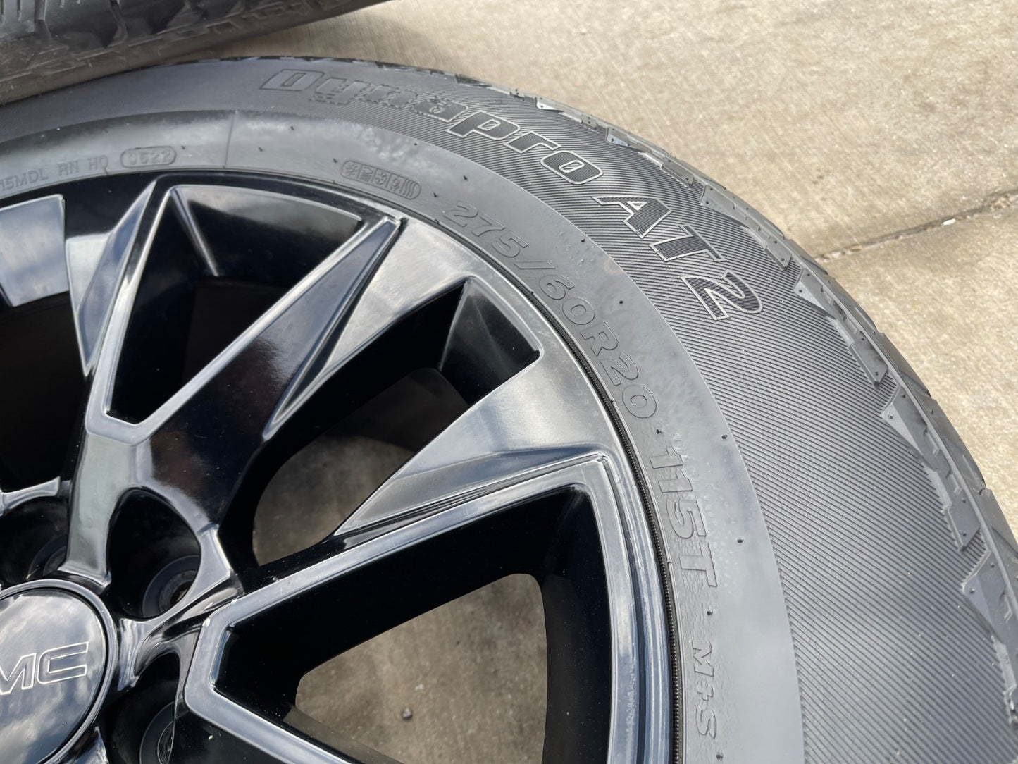 20" Chevy Tahoe Silverado OEM 5919 wheels rims GMC Yukon HANKOOK A/T2