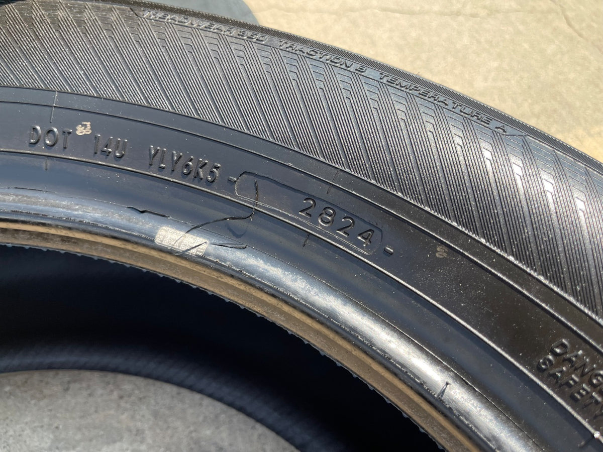 (4) 265/55/20 Yokohama Geolander X-CV tires 113V XL 265/55R20 TAKE OFFS SET NEW