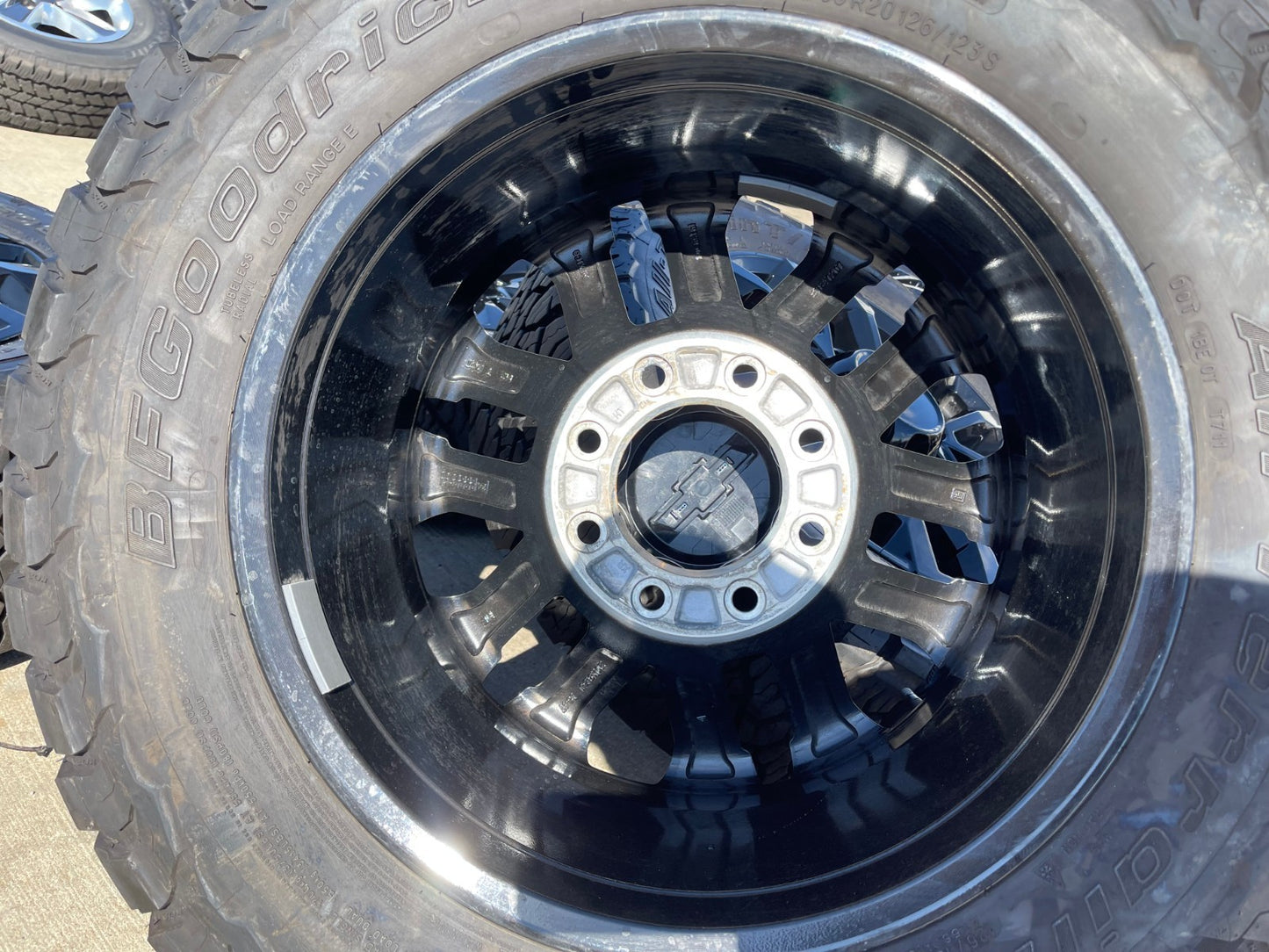 20" Chevy Silverado Trail Boss GMC AT4 2500 OEM 94030 wheels rims BFG KO3