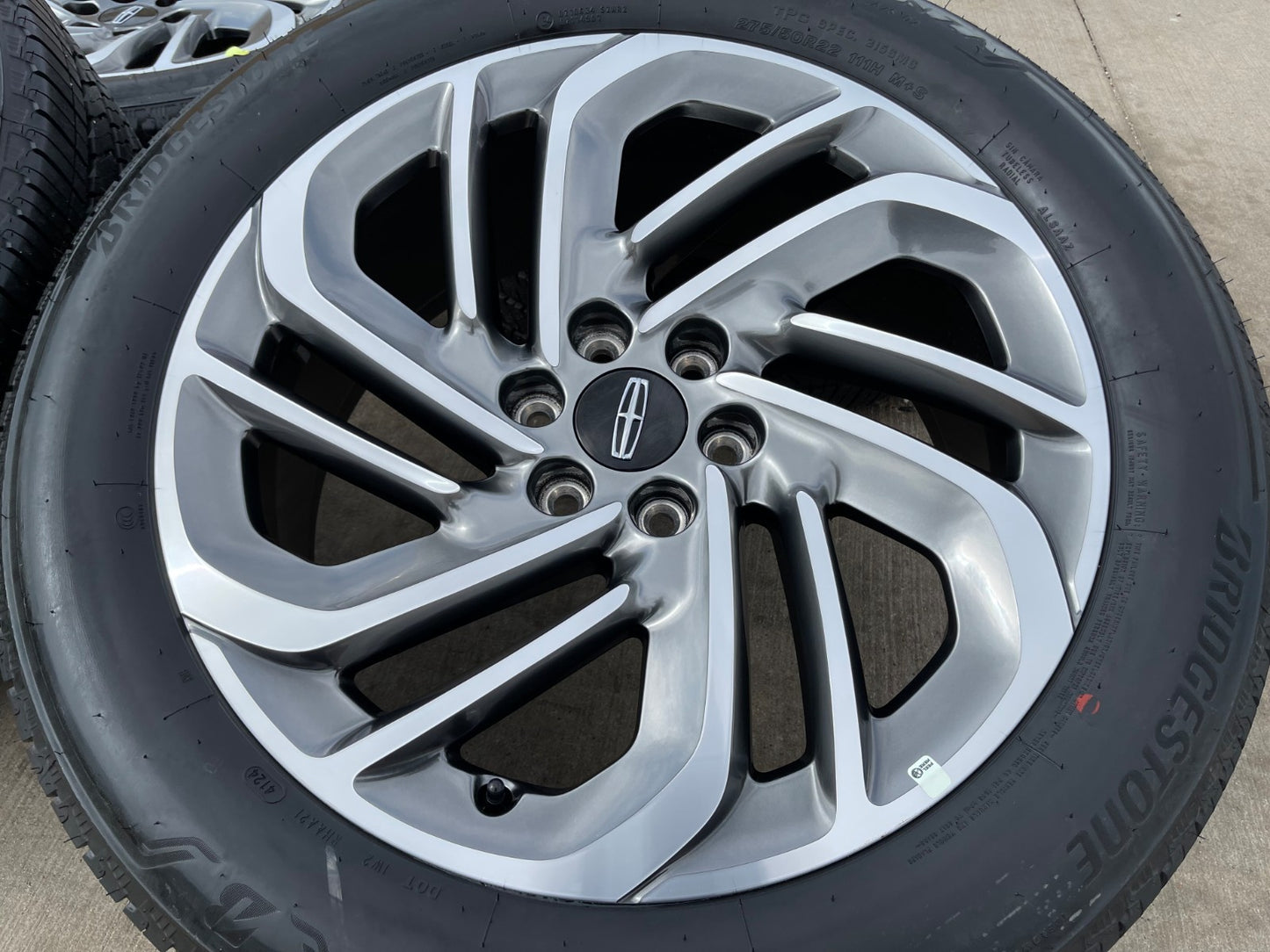 22" Lincoln Navigator OEM 94225 rims wheels BLACK LABEL BRIDGESTONE NEW