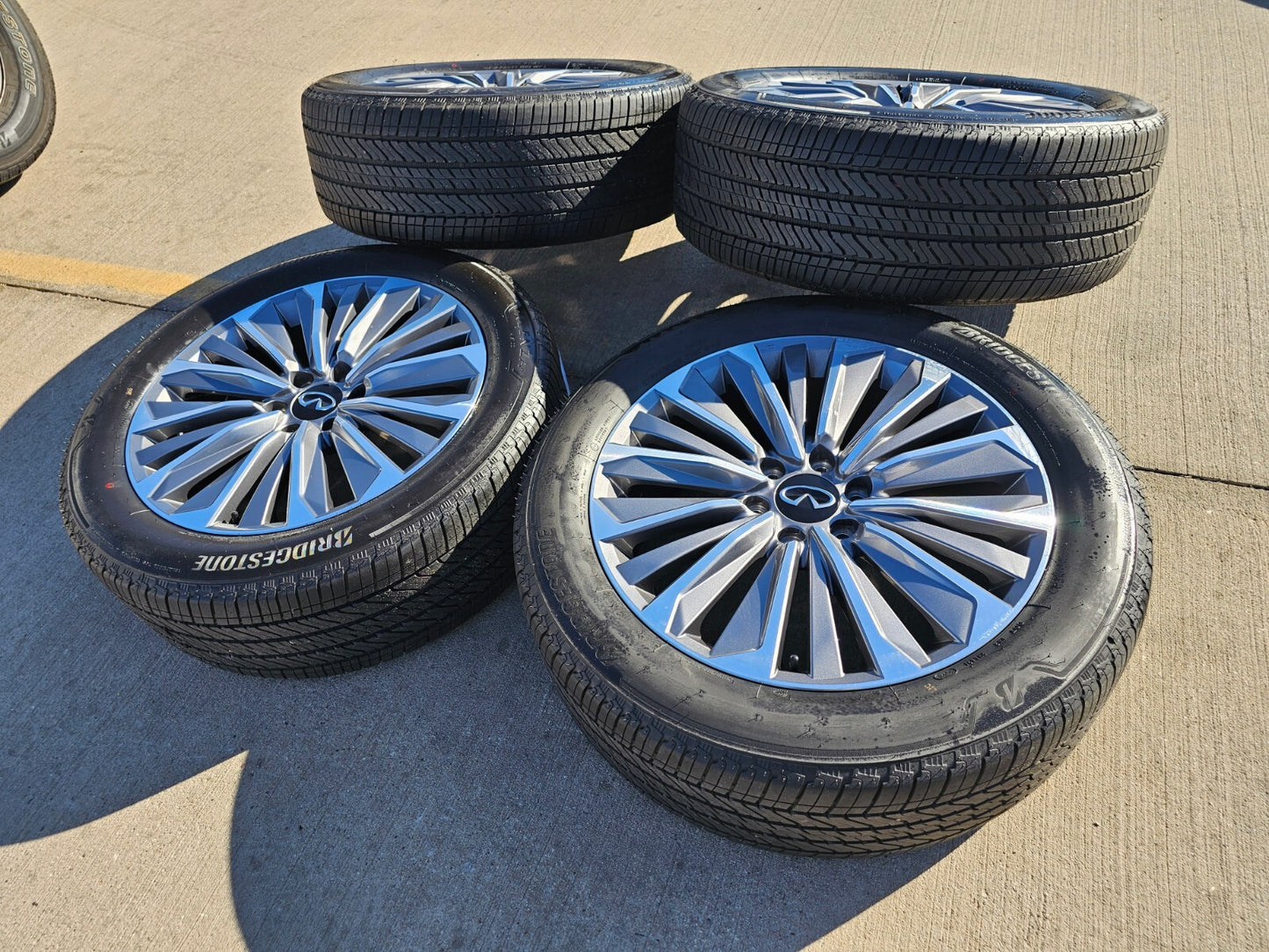 22" Infiniti QX80 QX56 Nissan Titan Armada OEM wheels rims tires 2024 2025 NEW