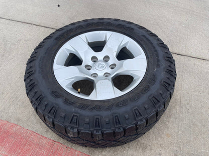 18" Ram 1500 OEM stock wheel rim 2669 tire 2019 2020 2021 2022 2023 2024