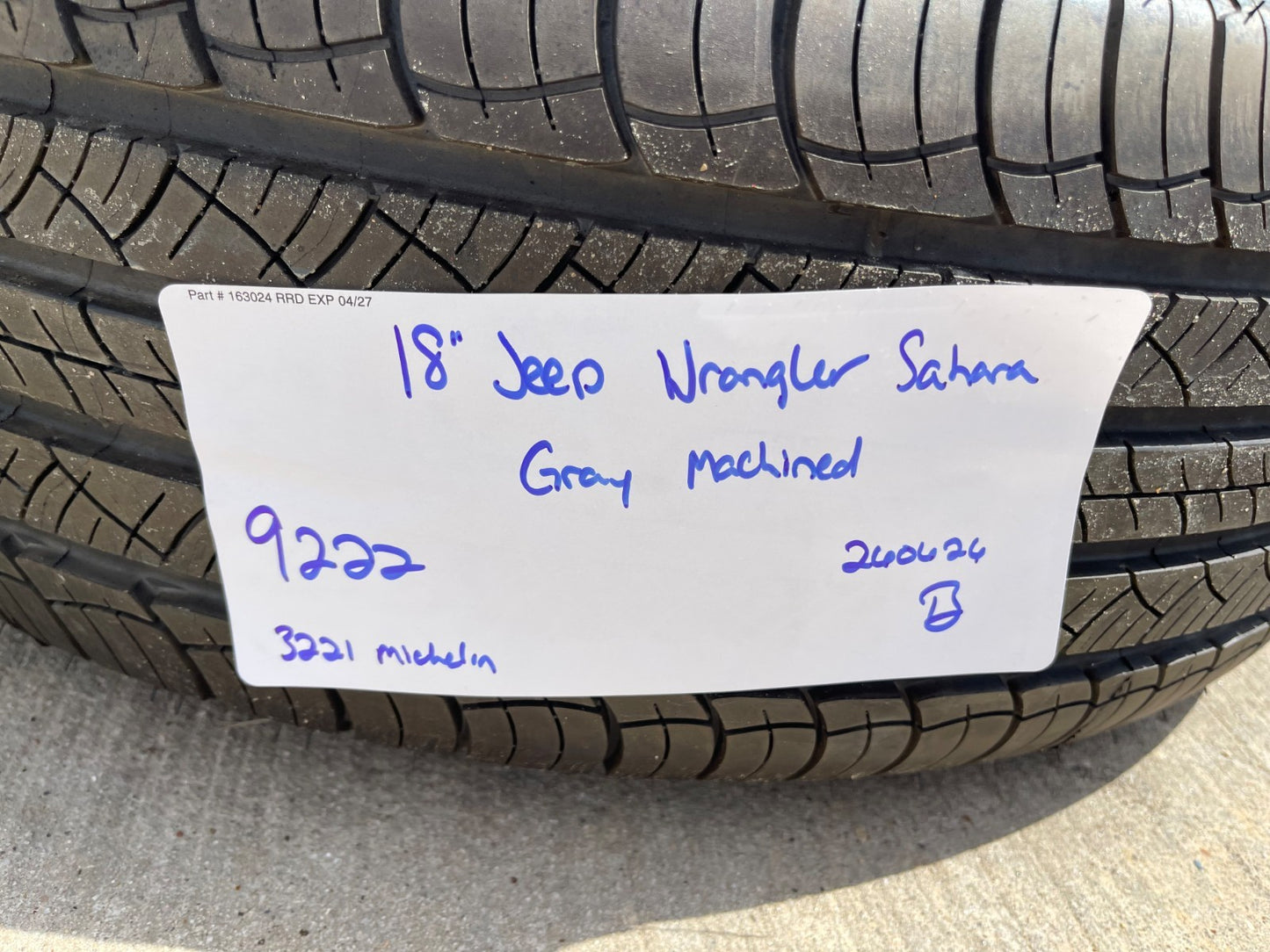 18" Jeep Wrangler Gladiator Sahara OEM wheels rims 9222 SET MICHELIN