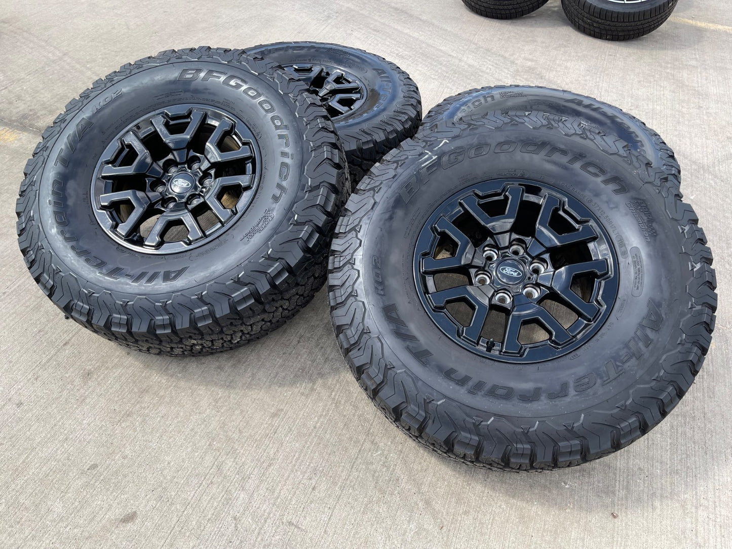 17" Ford F-150 Raptor Bronco OEM 10461 rims wheels 2025 2026 BFG KO2 A/T NEW 37"