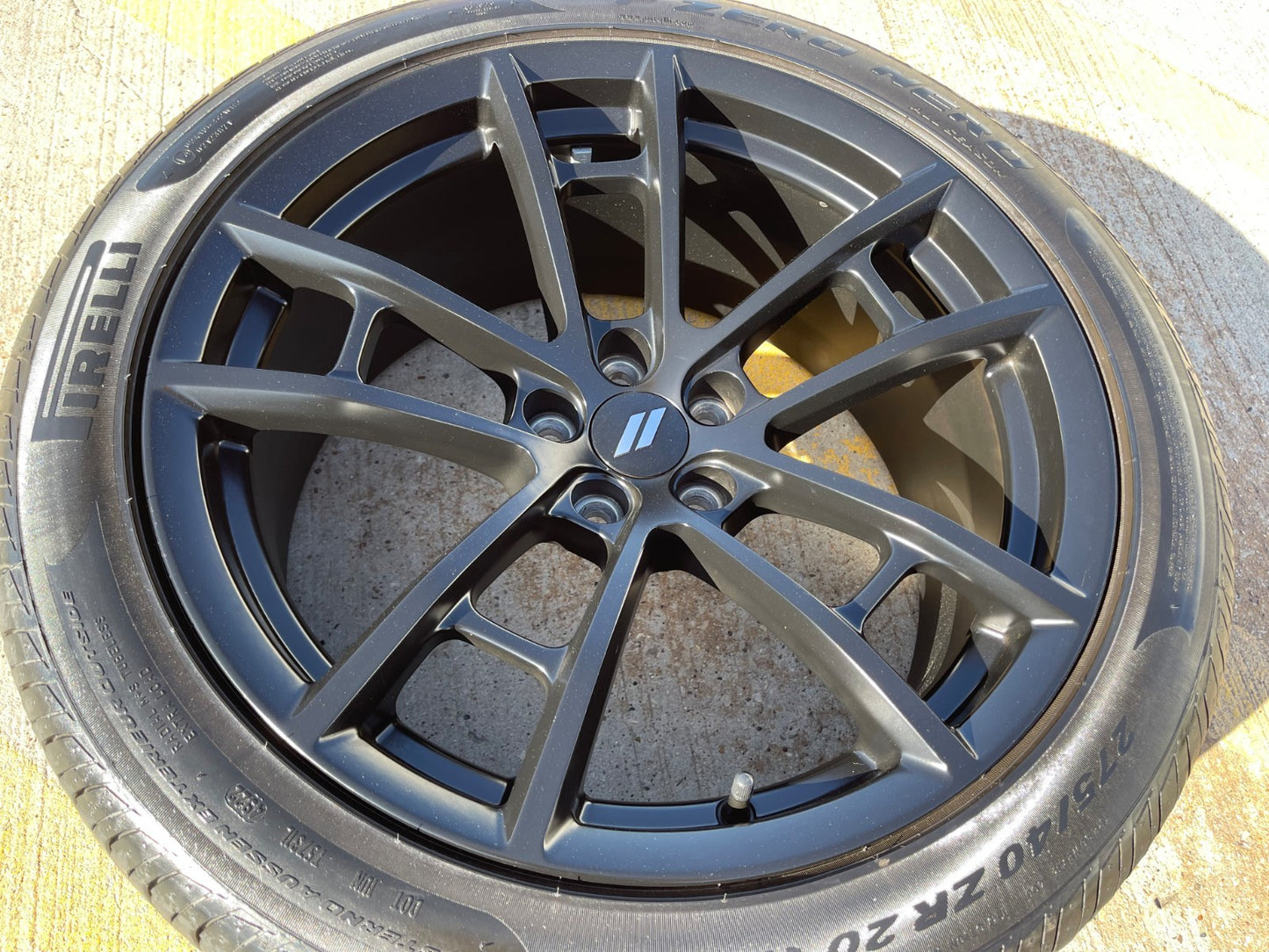 (1) 20" Dodge Charger SRT HELLCAT OEM 2605 2715 wheel rim tire spare PIRELLI
