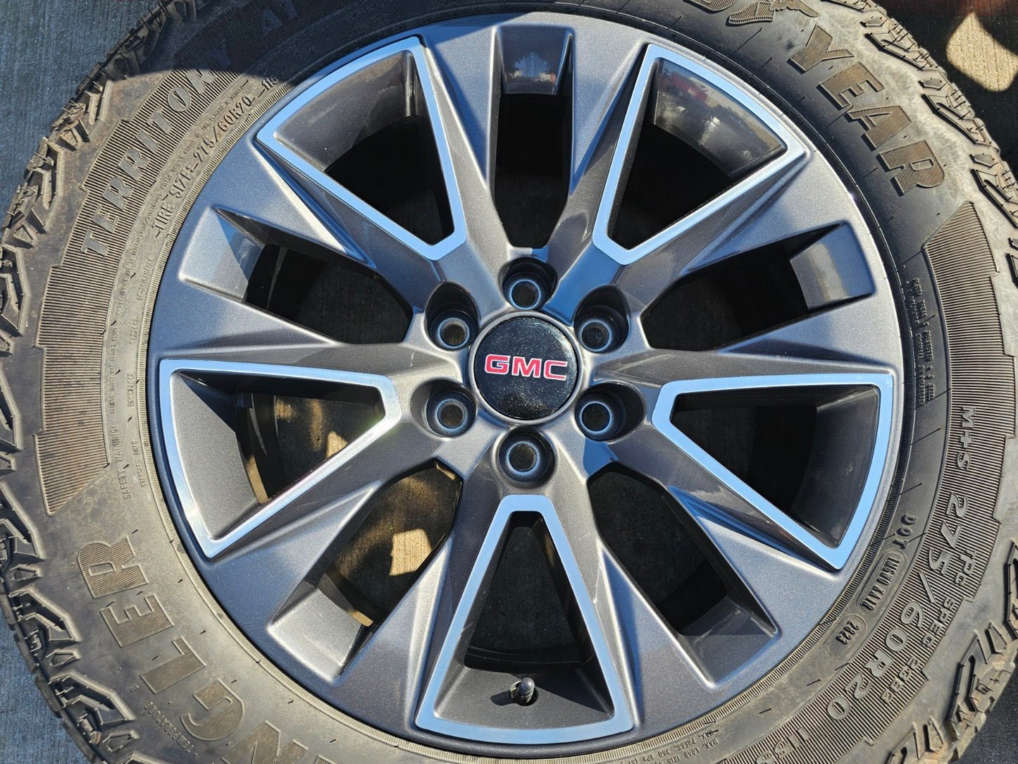 20" Chevy Tahoe Silverado OEM 5919 wheels rims GMC Yukon tires GOODYEAR